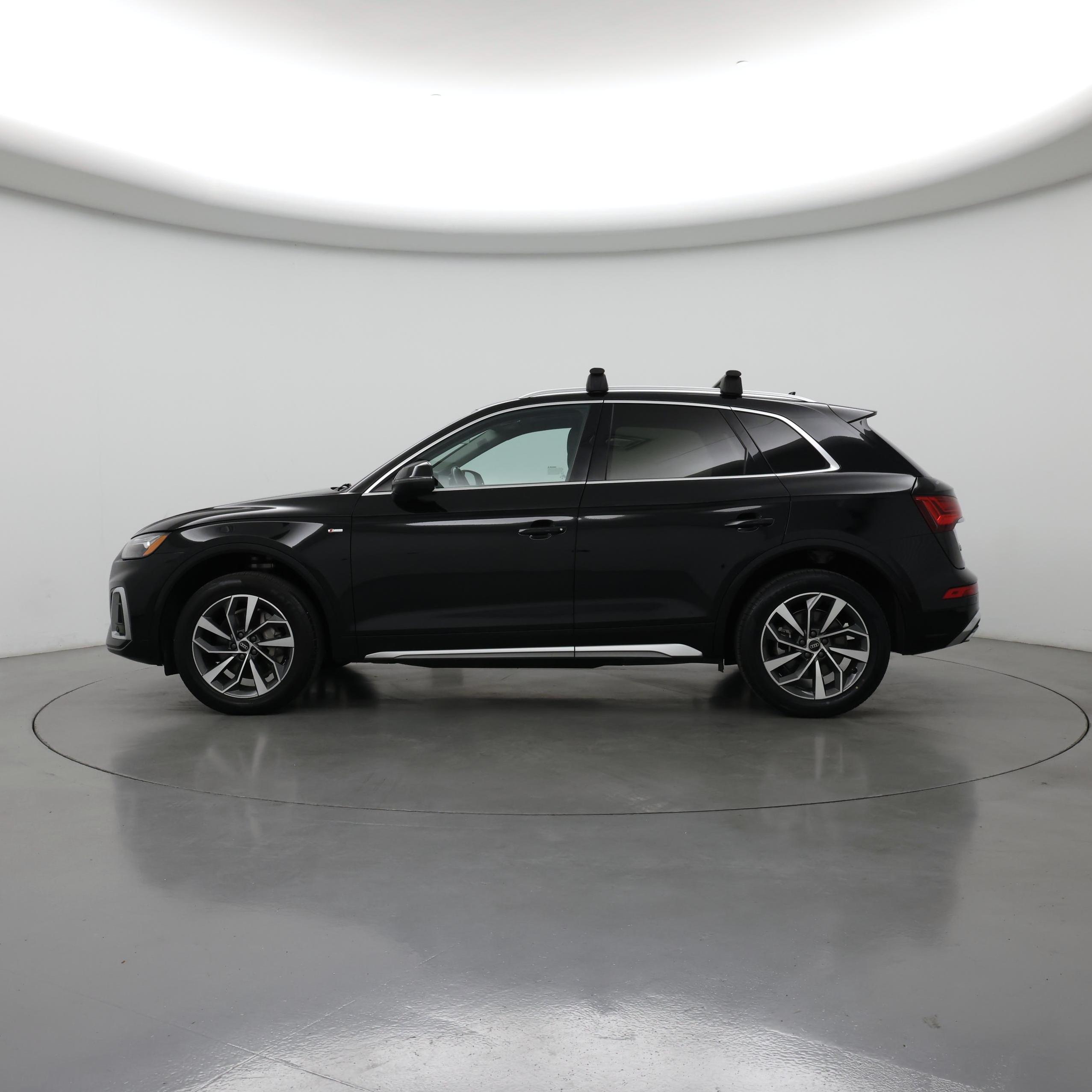 Thumbnail: 2023 Audi Q5 - 3