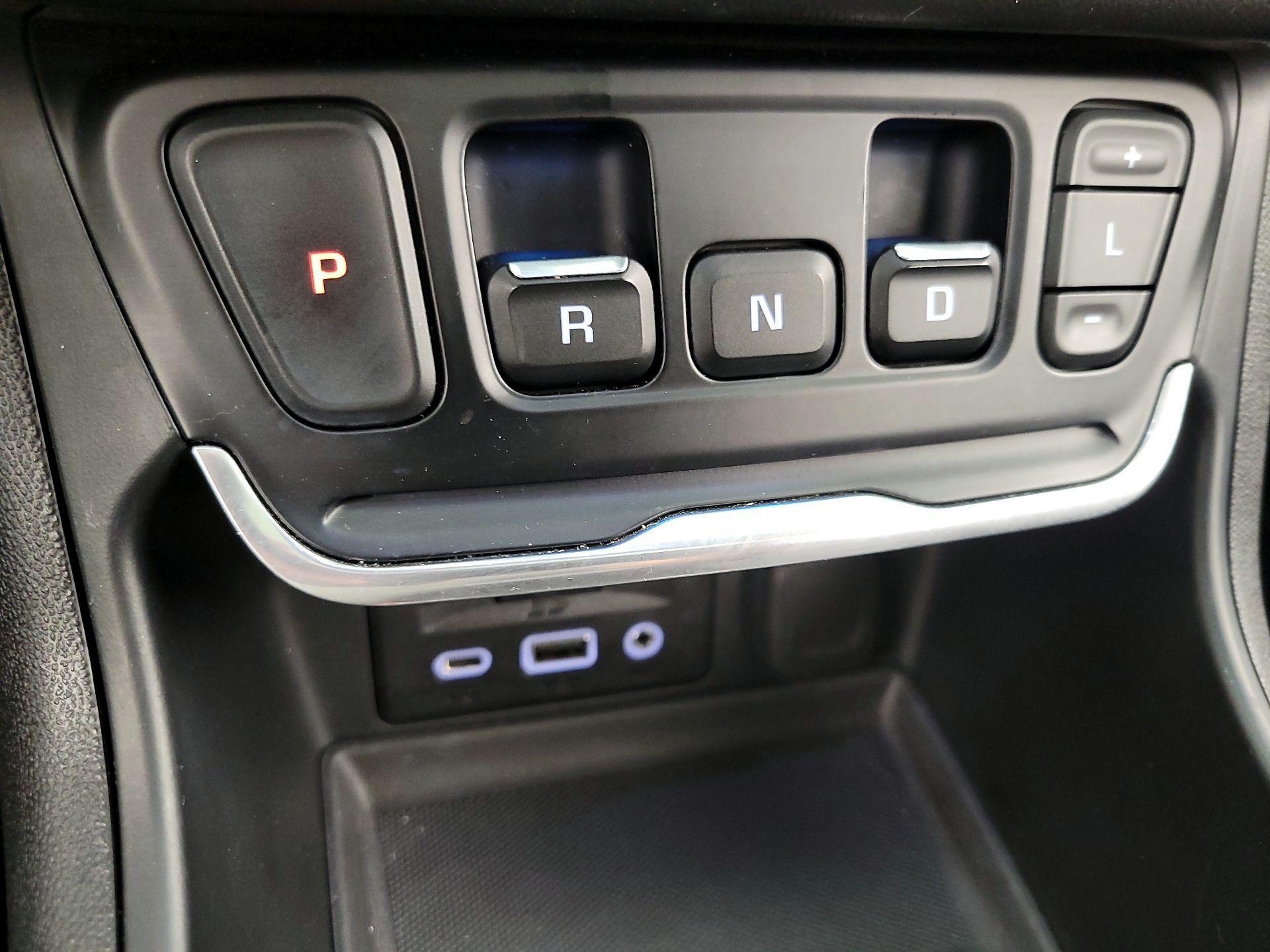 Thumbnail: 2020 GMC Terrain - 17