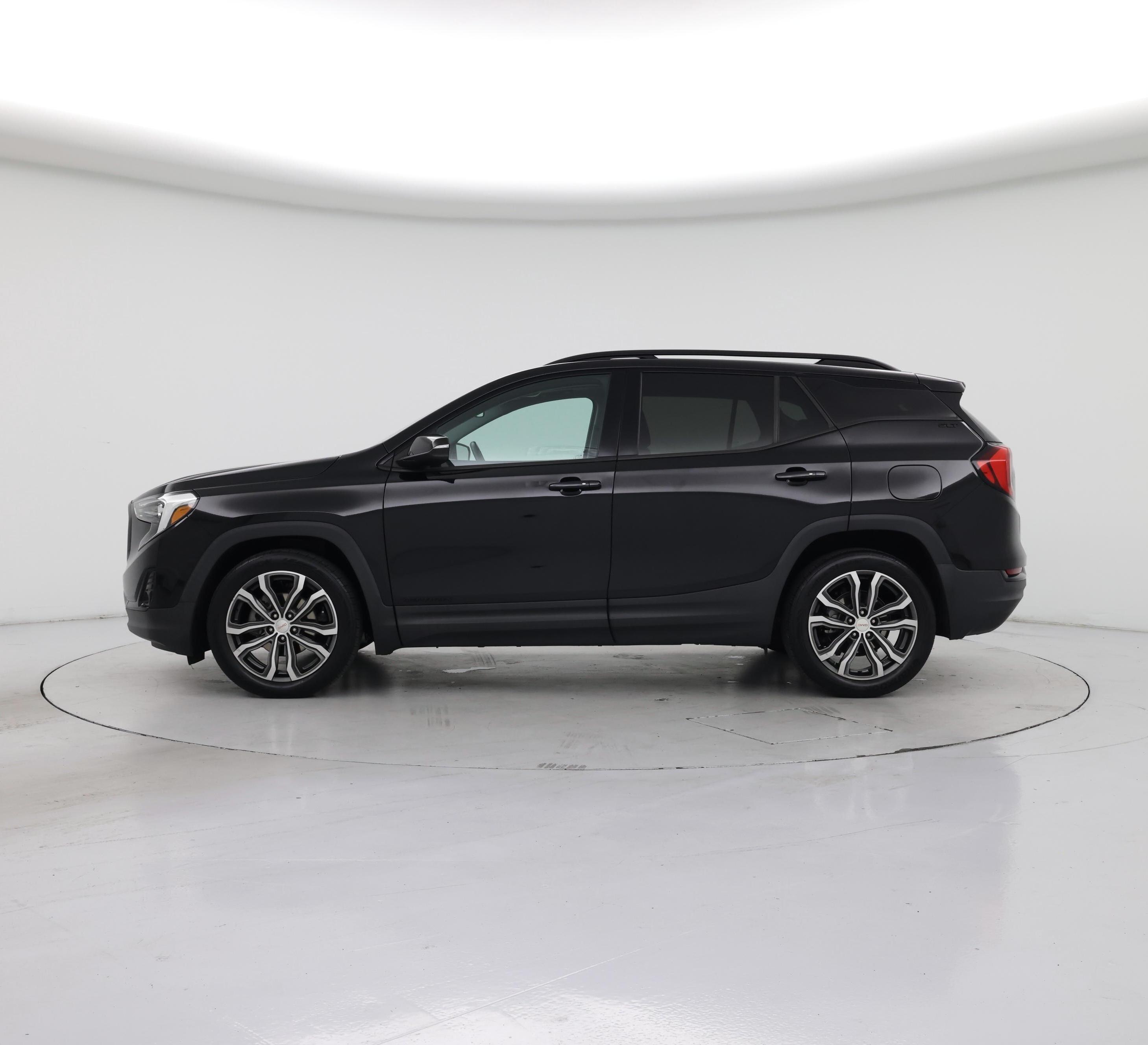 Thumbnail: 2020 GMC Terrain - 3