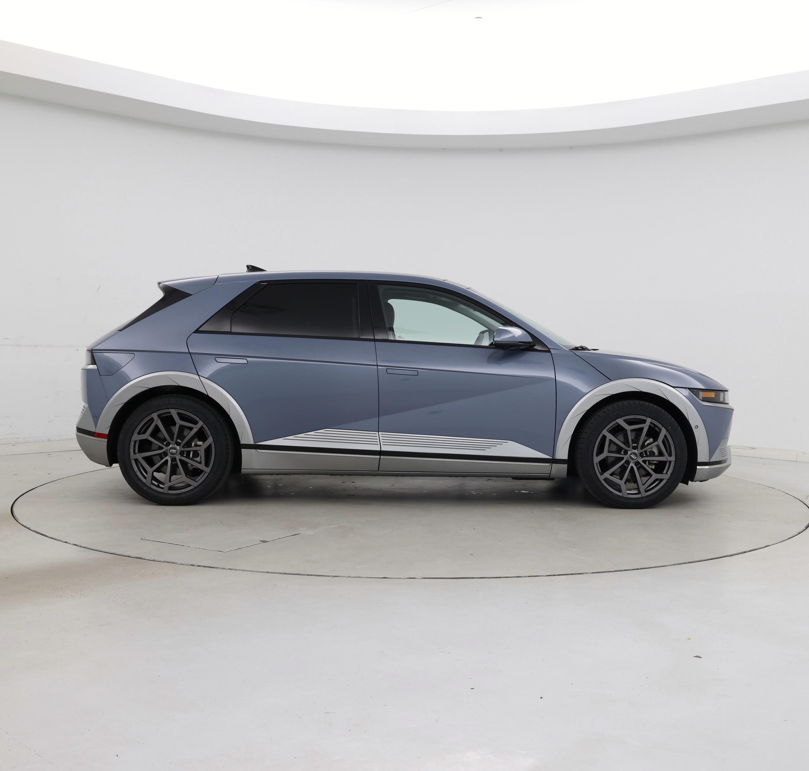 Thumbnail: 2022 Hyundai Ioniq 5 - 7
