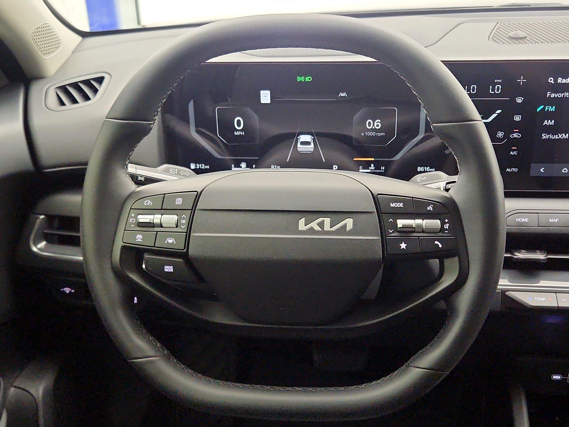 Thumbnail: 2025 Kia K4 - 10