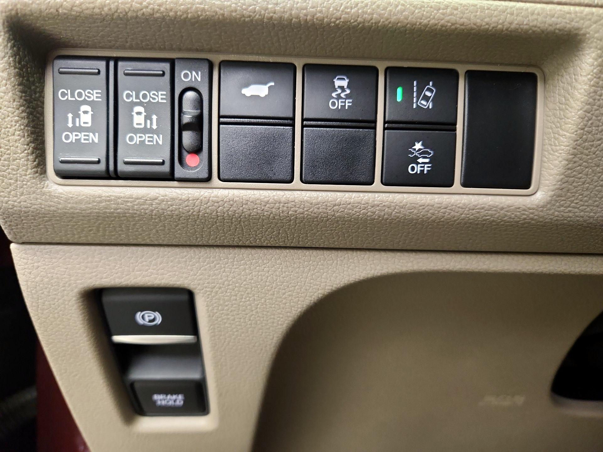 Thumbnail: 2020 Honda Odyssey - 13