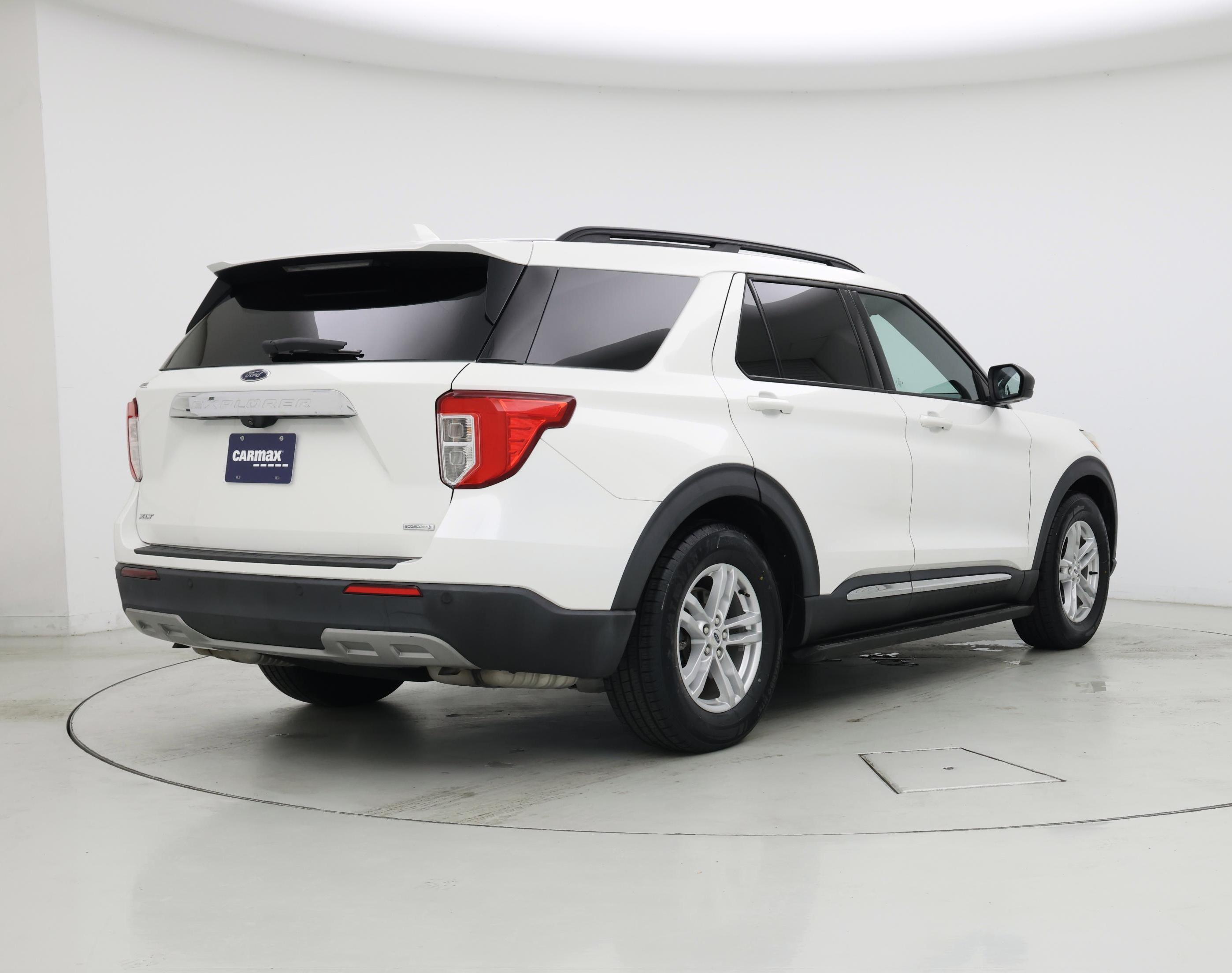 Thumbnail: 2020 Ford Explorer - 8