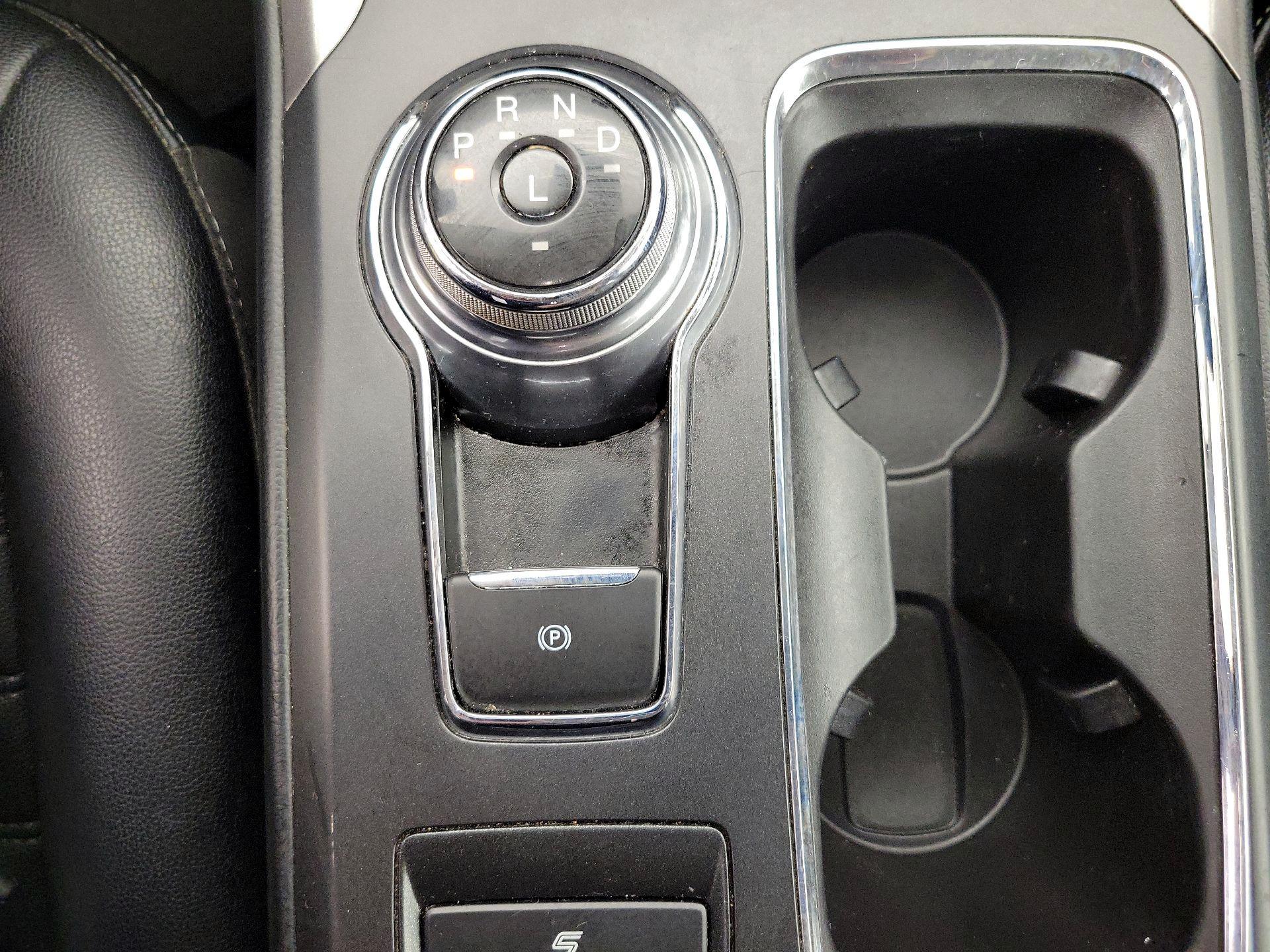 Thumbnail: 2020 Ford Fusion - 18