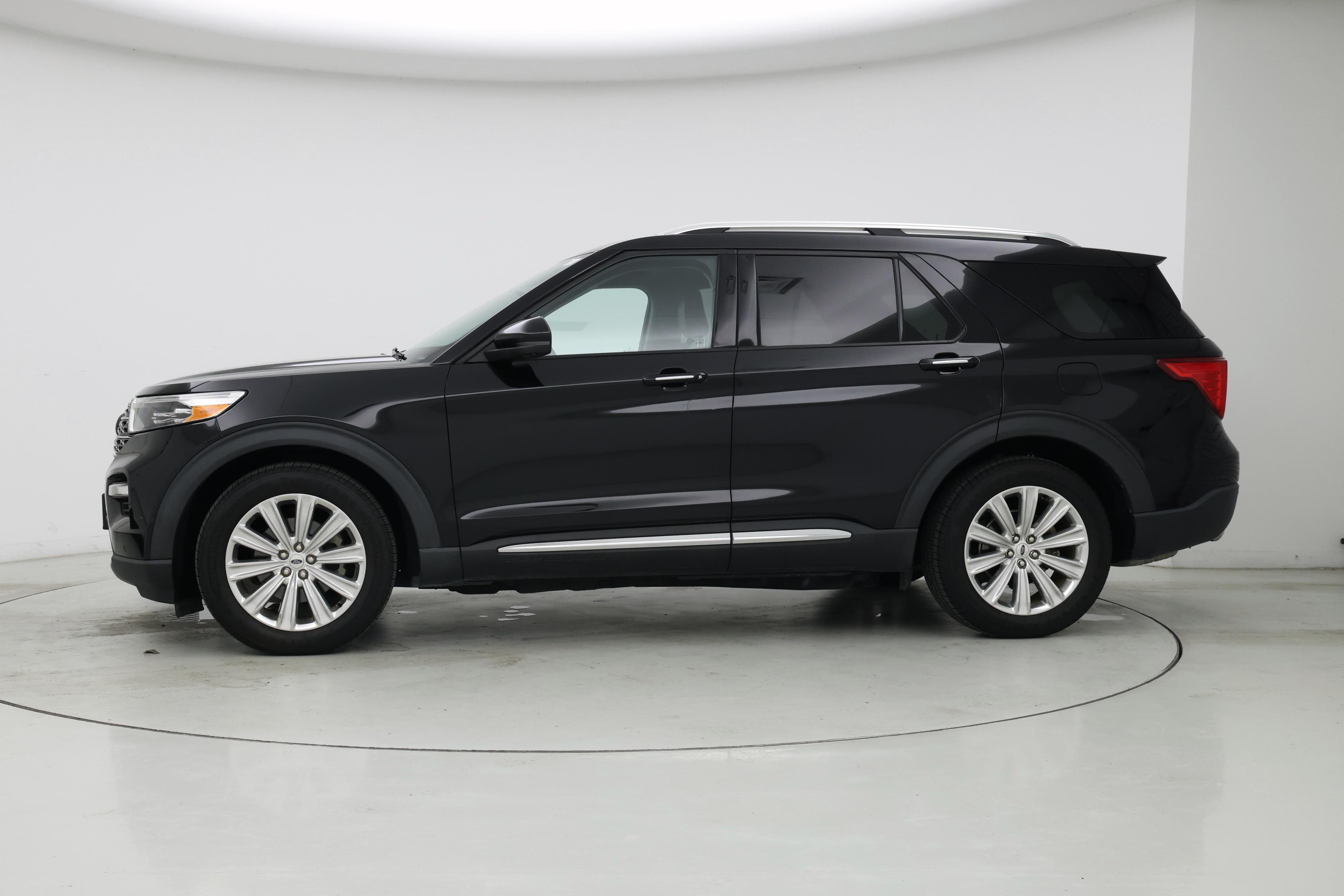 Thumbnail: 2021 Ford Explorer - 3
