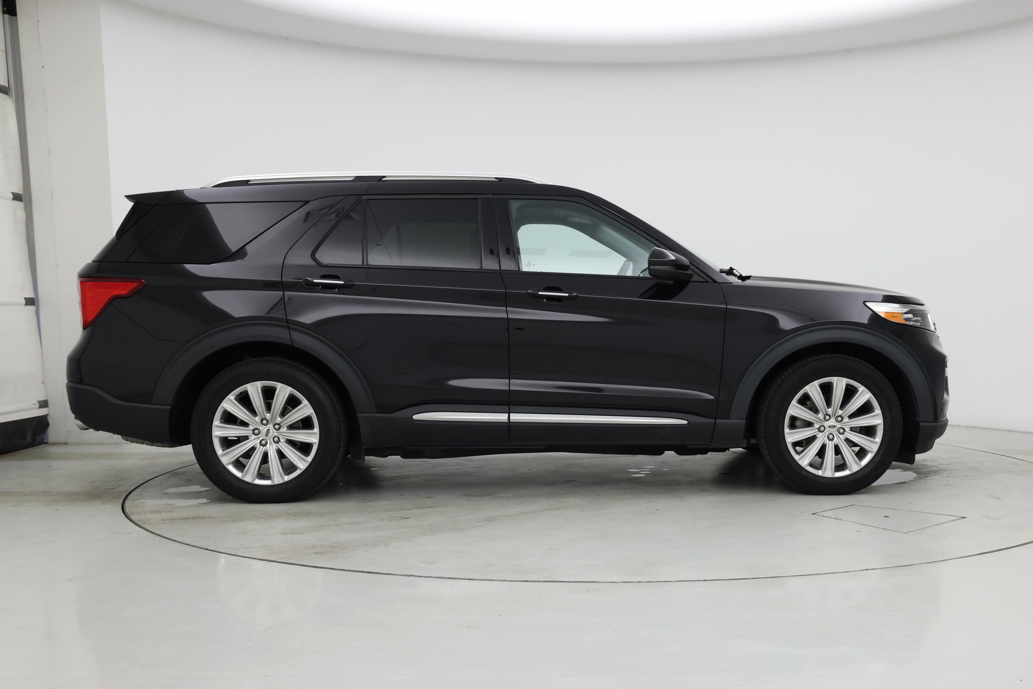 Thumbnail: 2021 Ford Explorer - 7