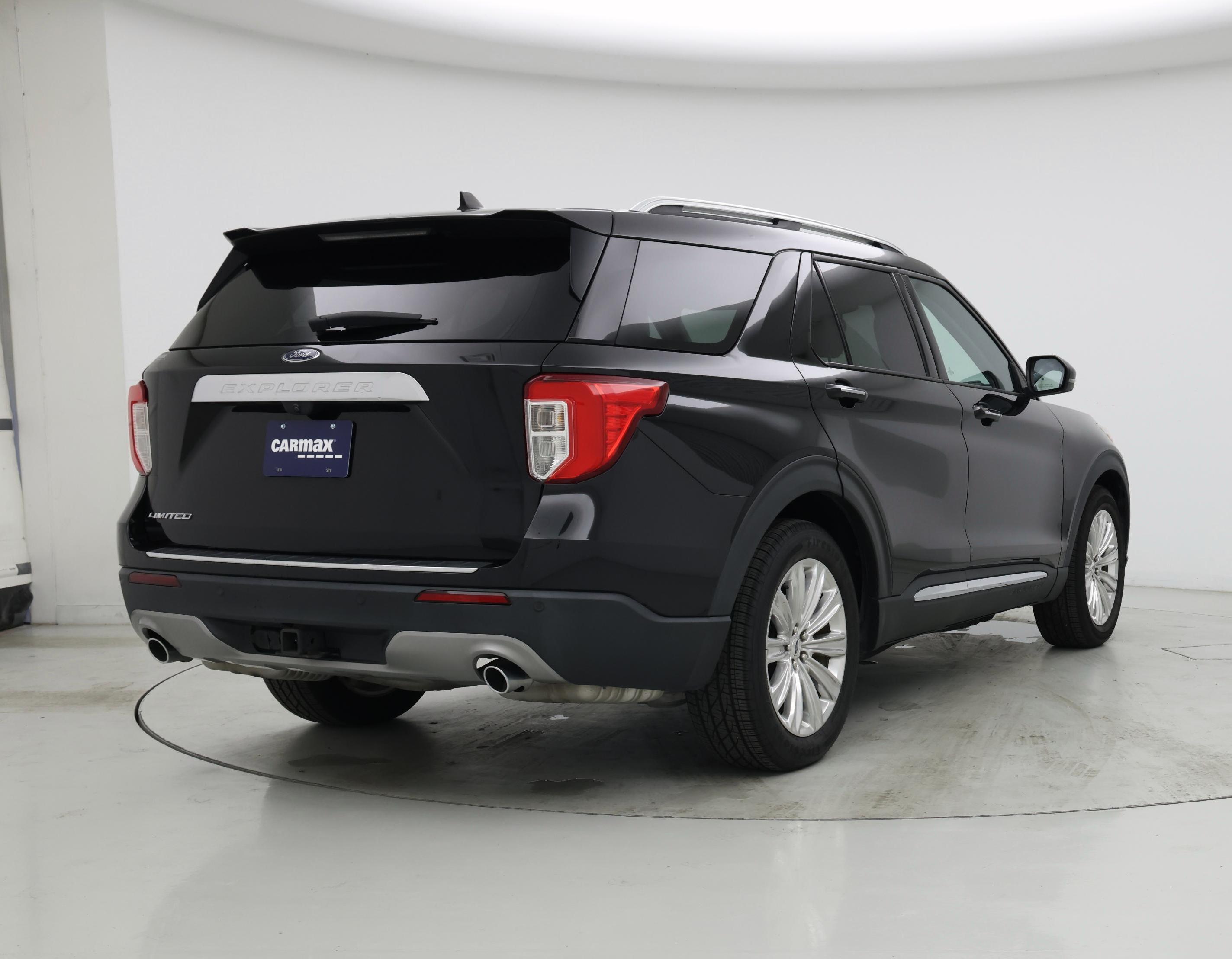 Thumbnail: 2021 Ford Explorer - 8