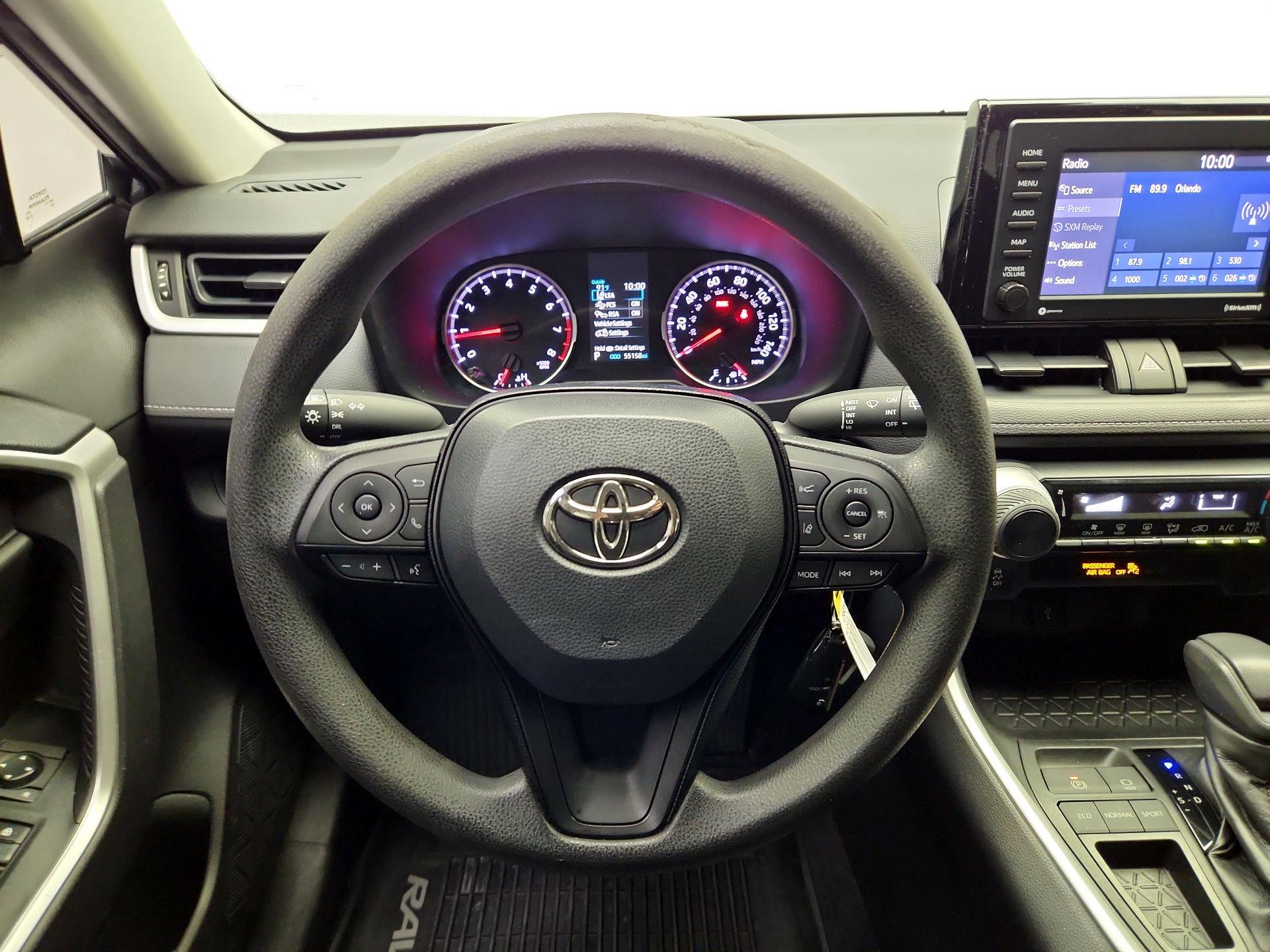 Thumbnail: 2020 Toyota RAV4 - 10