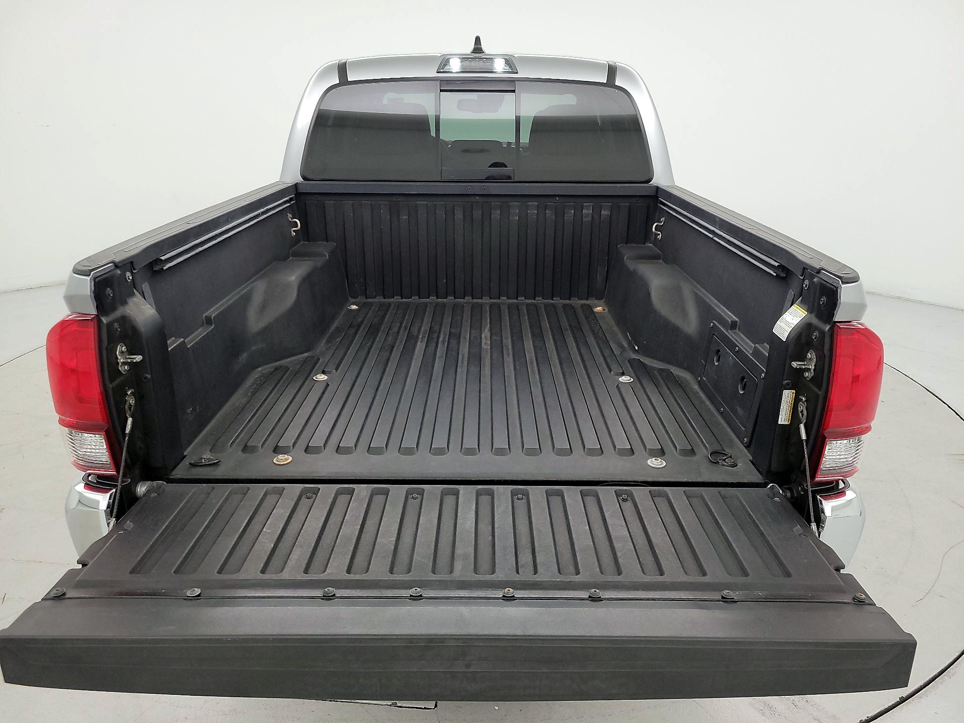 Thumbnail: 2023 Toyota Tacoma - 20