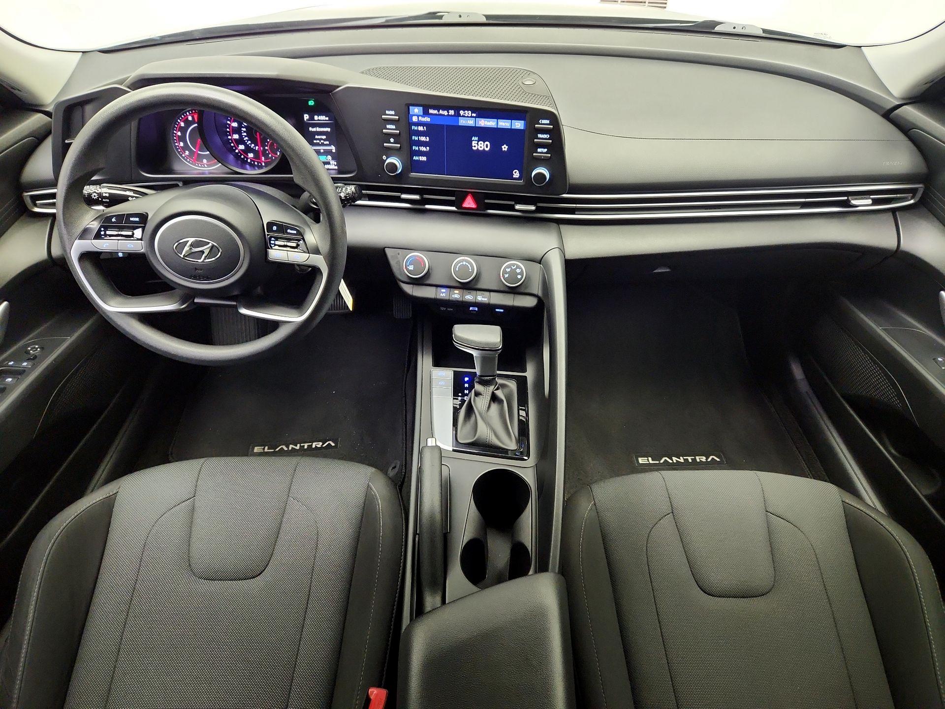 Thumbnail: 2022 Hyundai Elantra - 9