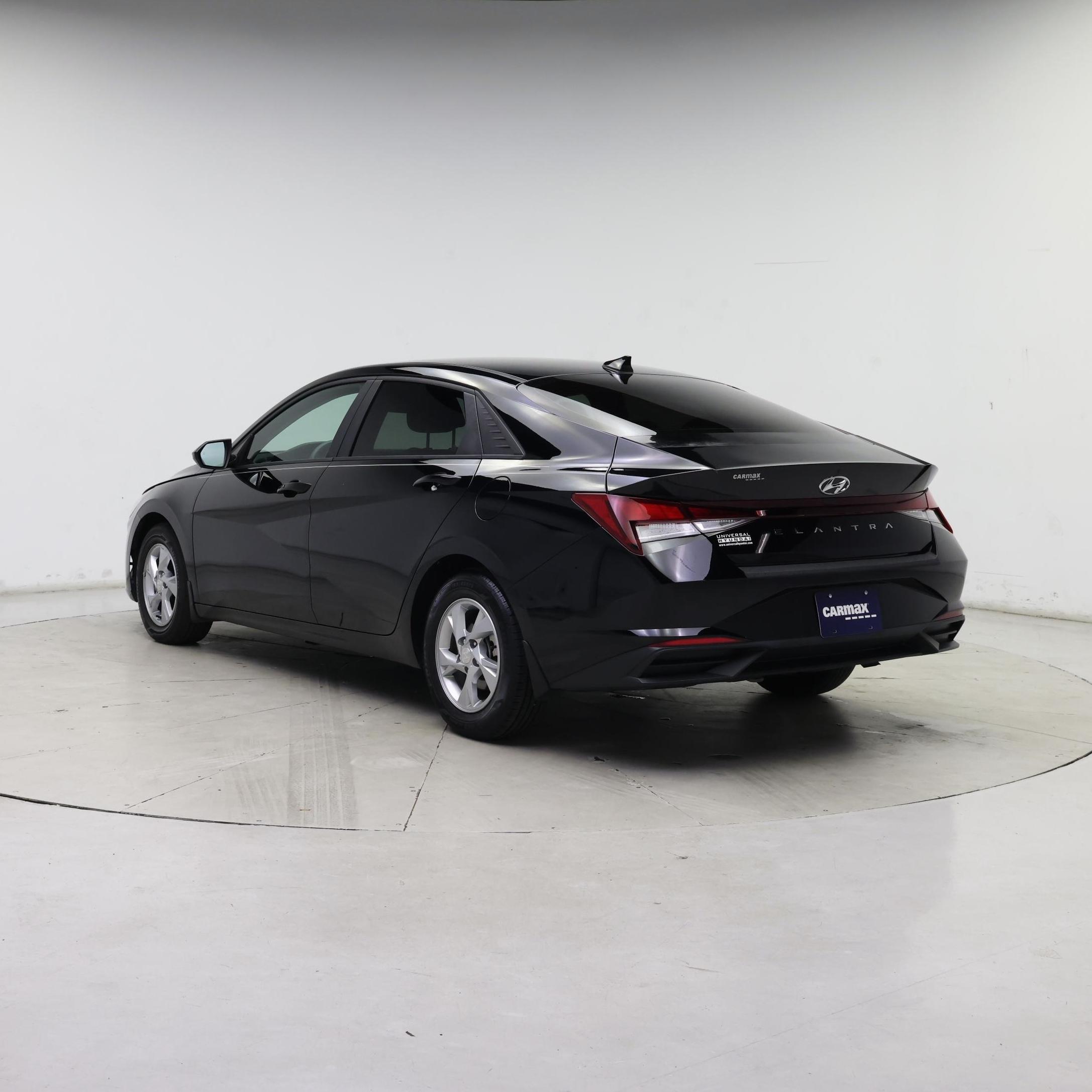 Thumbnail: 2022 Hyundai Elantra - 2