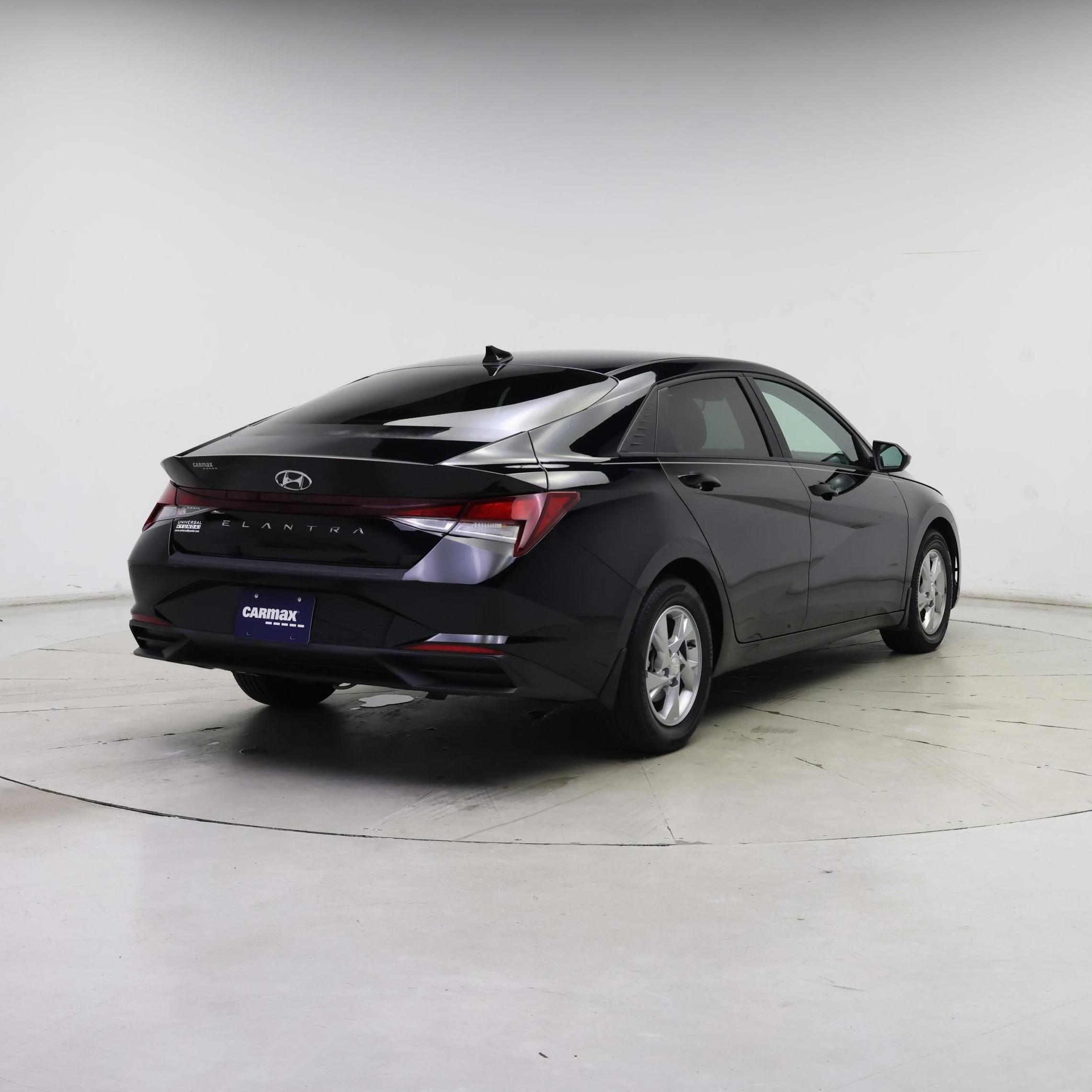 Thumbnail: 2022 Hyundai Elantra - 8