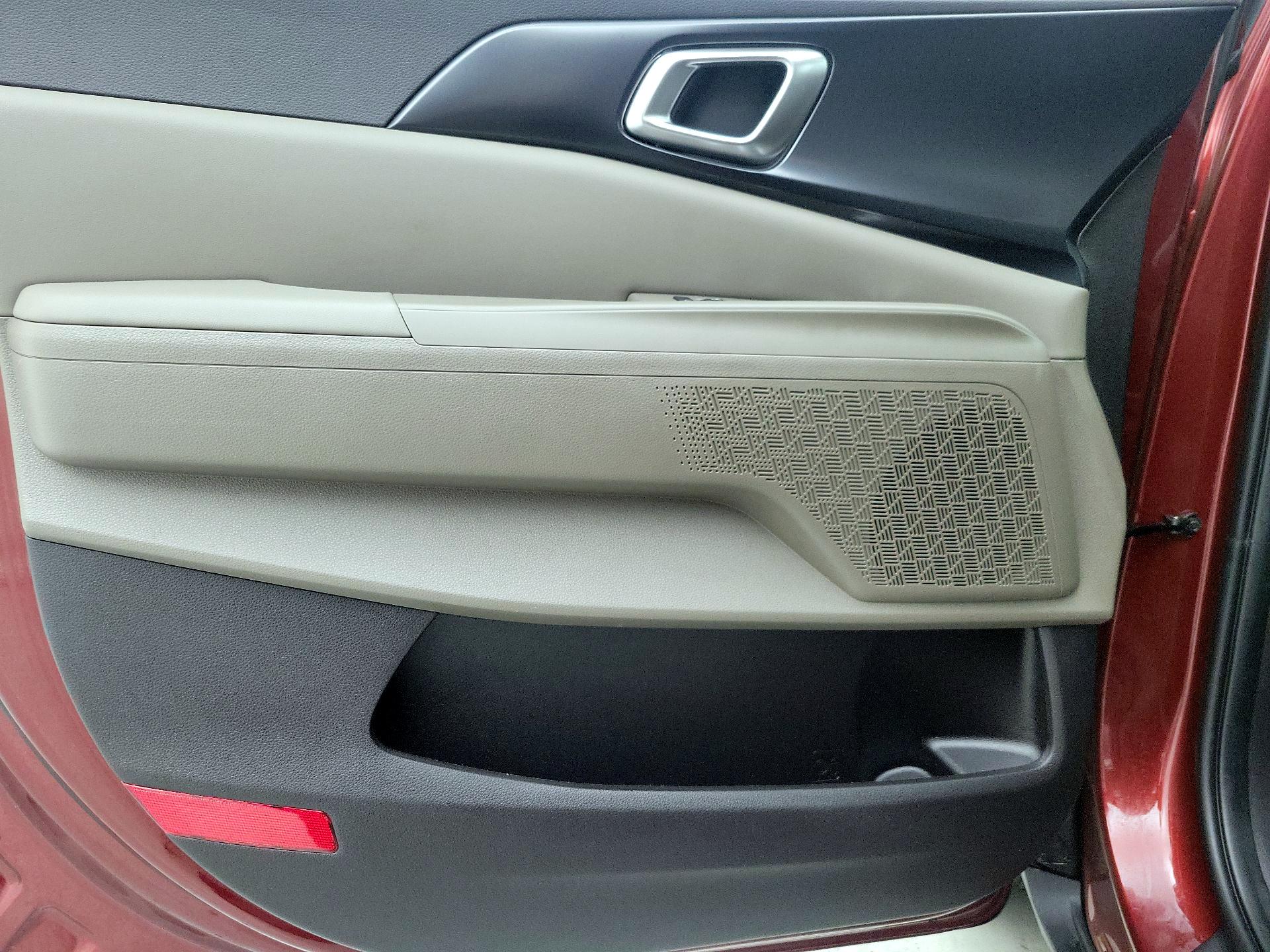 Thumbnail: 2025 Kia Carnival - 12