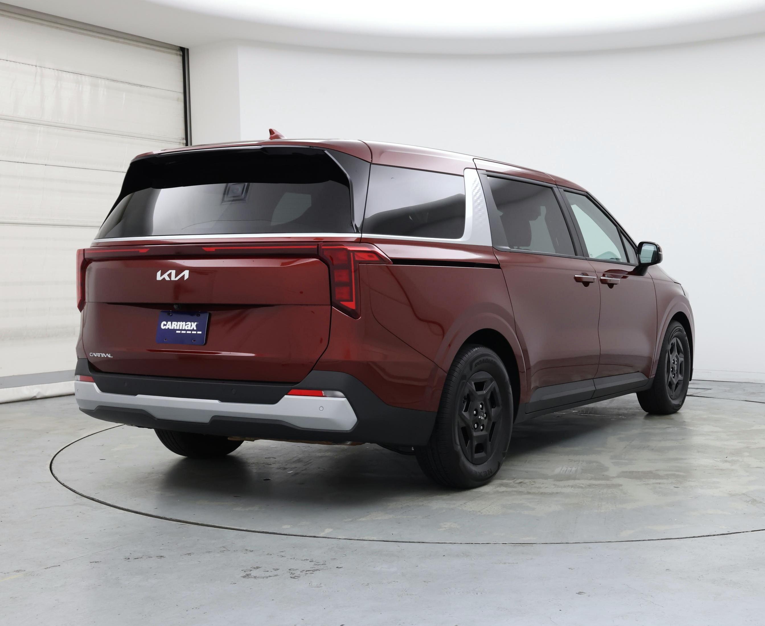 Thumbnail: 2025 Kia Carnival - 8