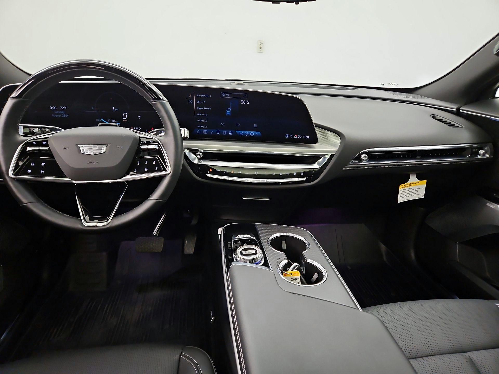 Thumbnail: 2024 Cadillac Lyriq - 9