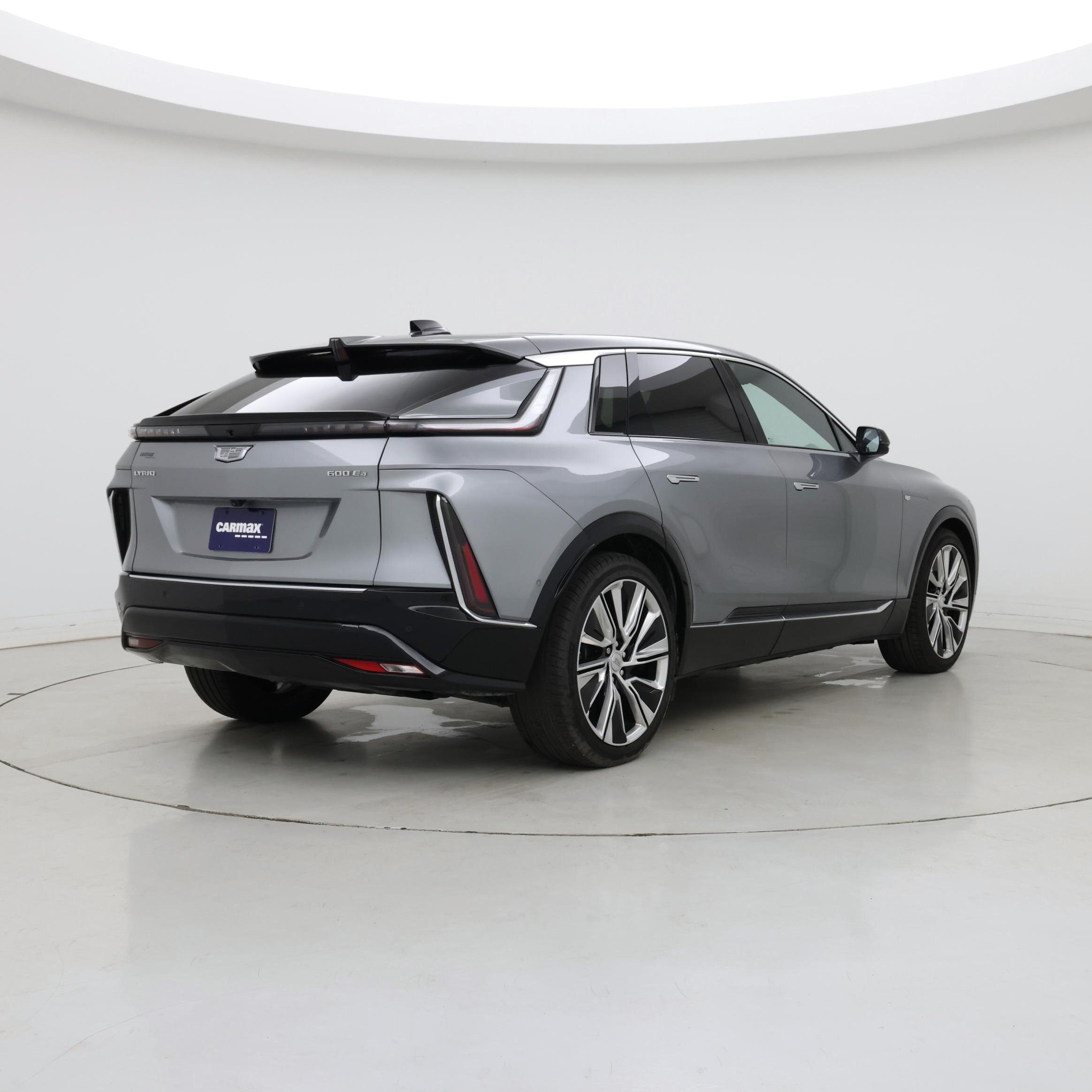Thumbnail: 2024 Cadillac Lyriq - 8