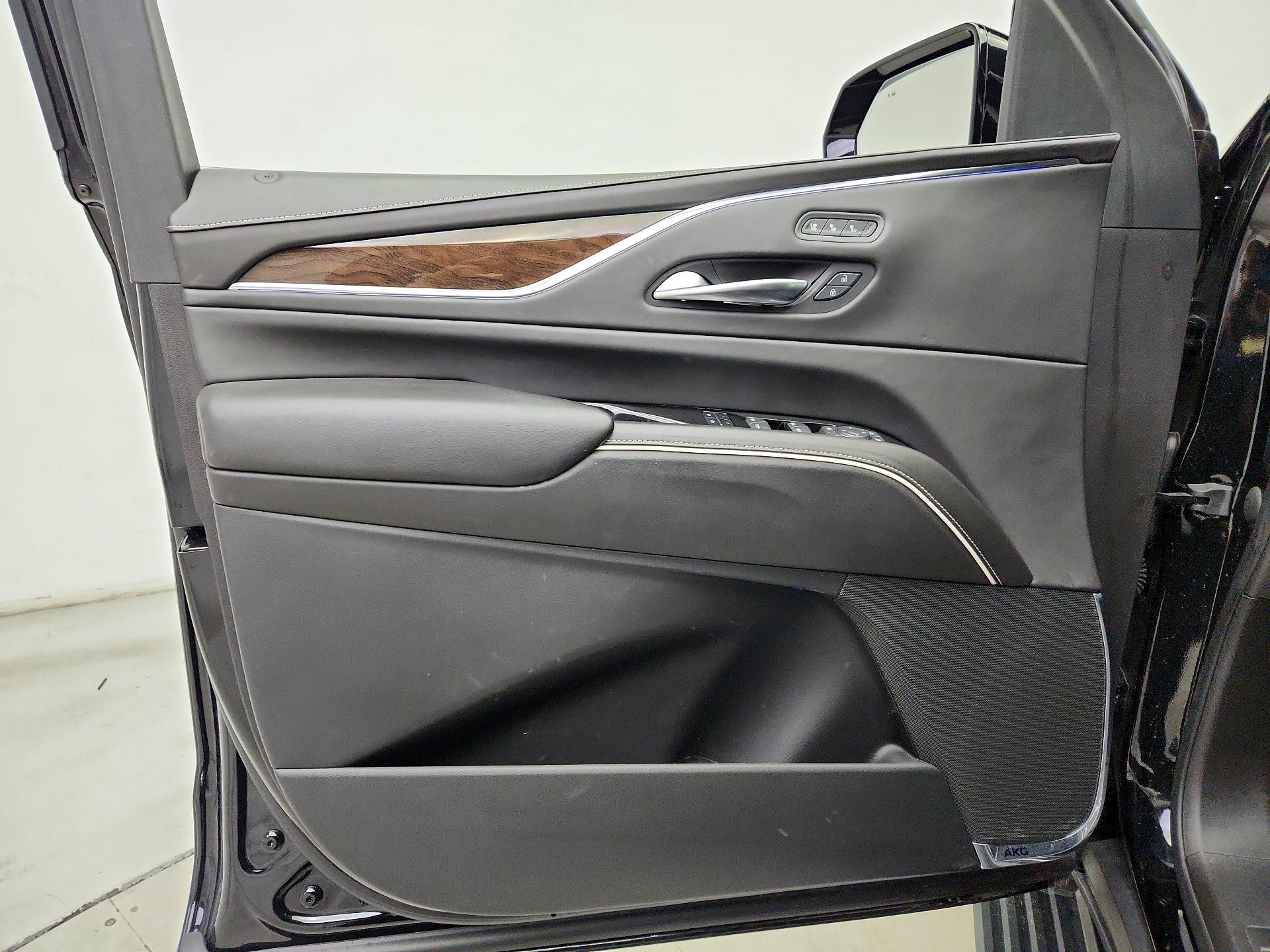 Thumbnail: 2021 Cadillac Escalade - 12