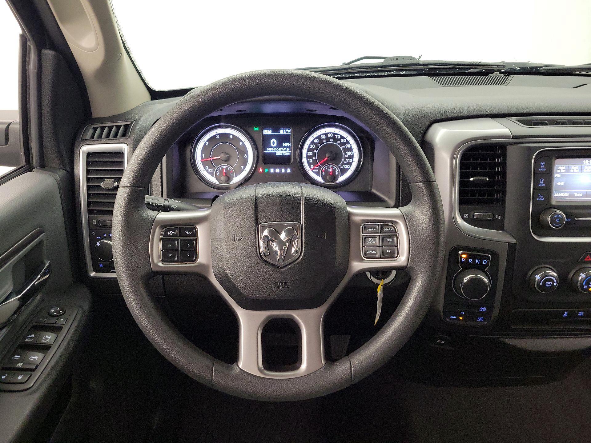 Thumbnail: 2024 RAM 1500 Classic - 10