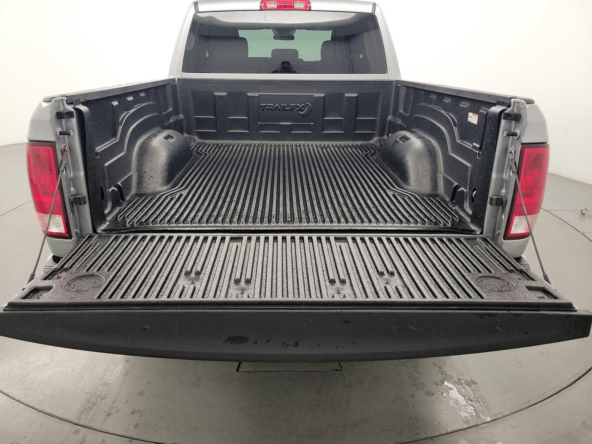 Thumbnail: 2024 RAM 1500 Classic - 20