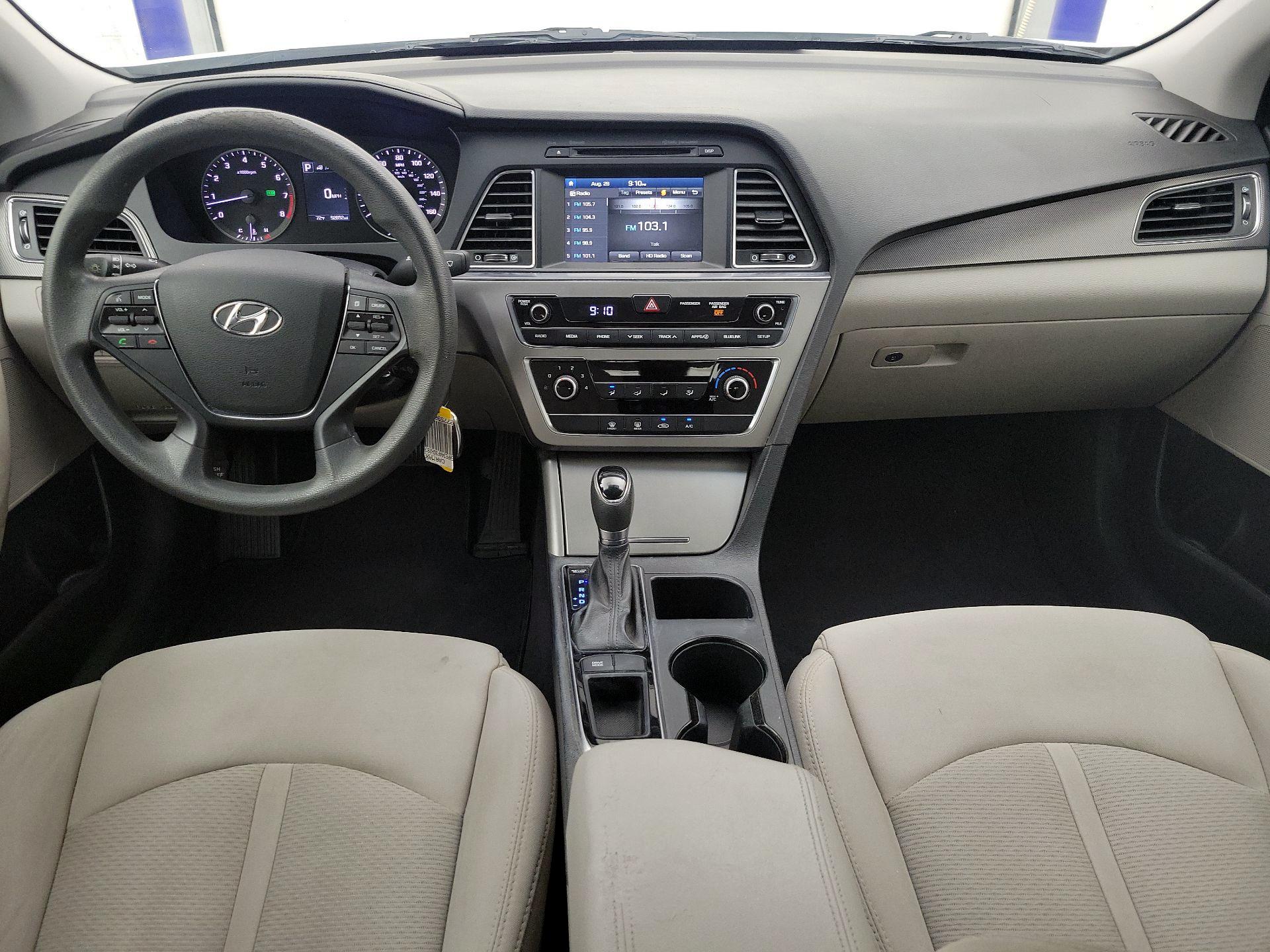 Thumbnail: 2016 Hyundai Sonata - 9