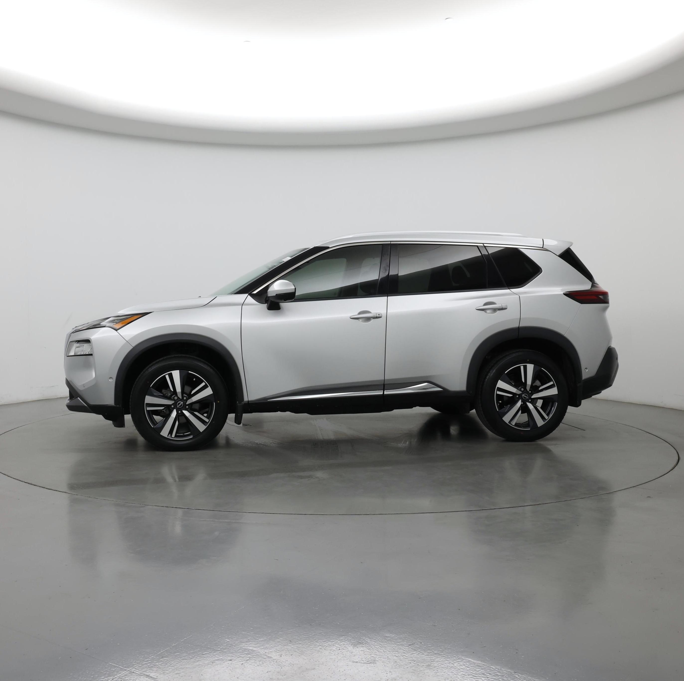 Thumbnail: 2022 Nissan Rogue - 3