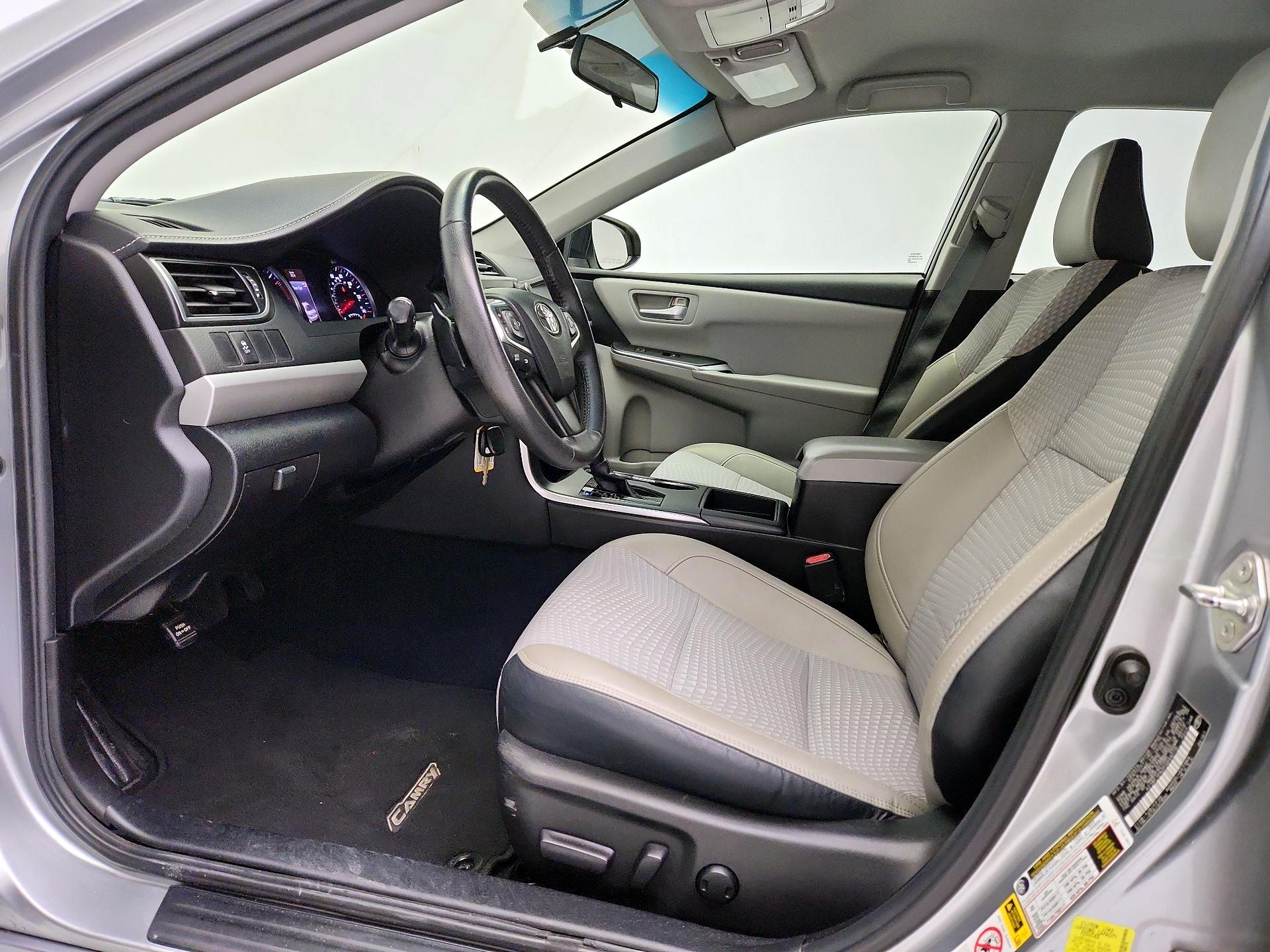 Thumbnail: 2015 Toyota Camry - 11