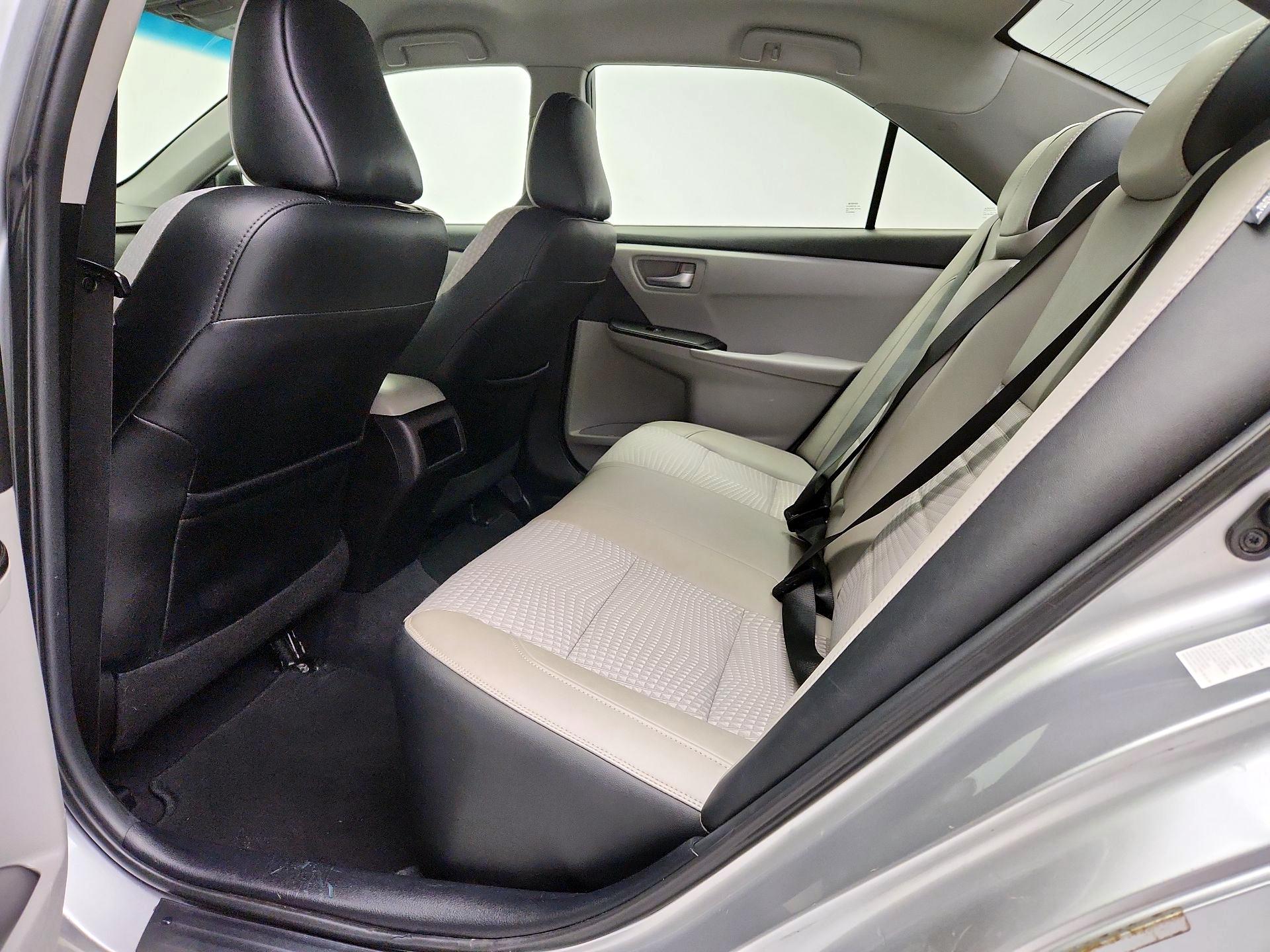 Thumbnail: 2015 Toyota Camry - 19
