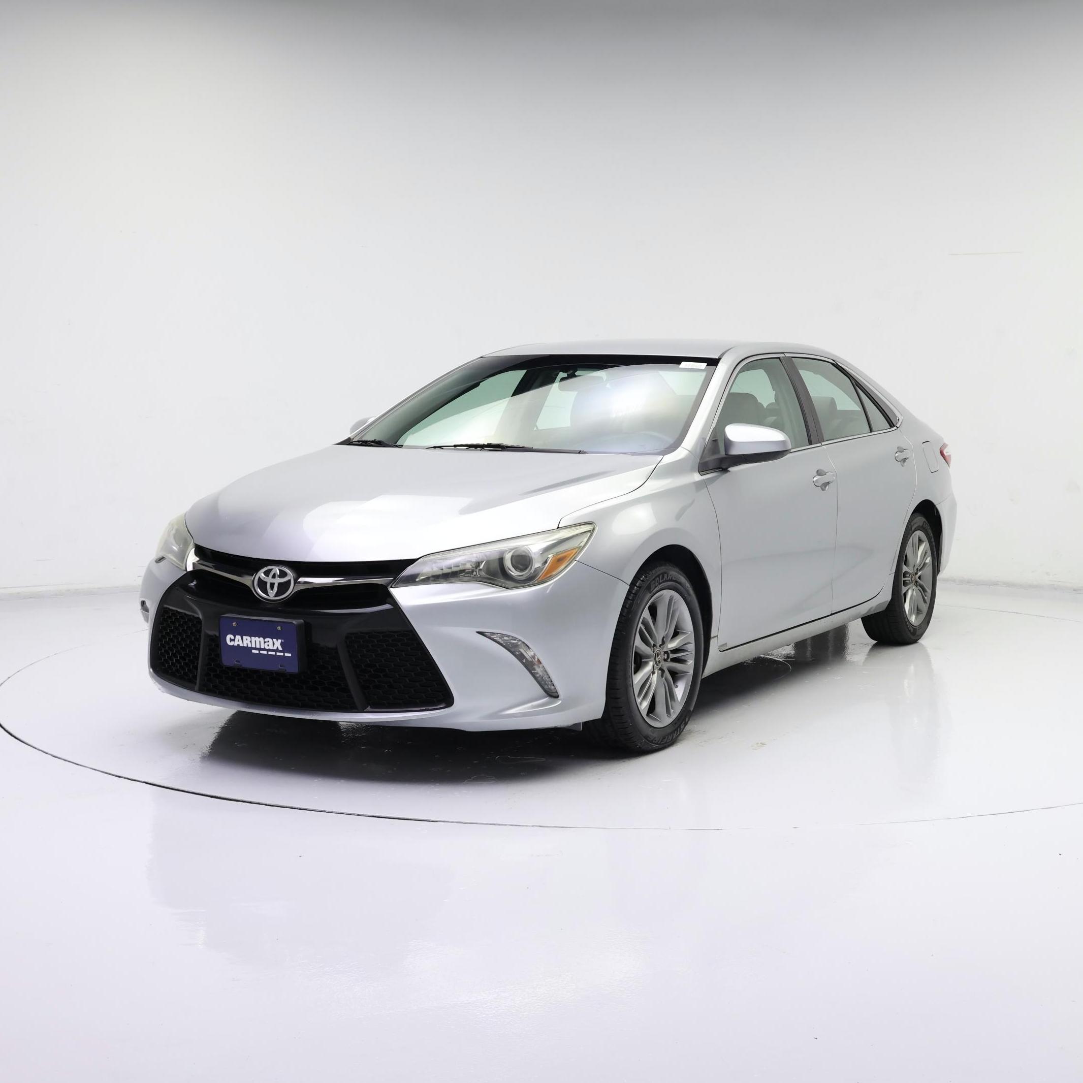 Thumbnail: 2015 Toyota Camry - 4