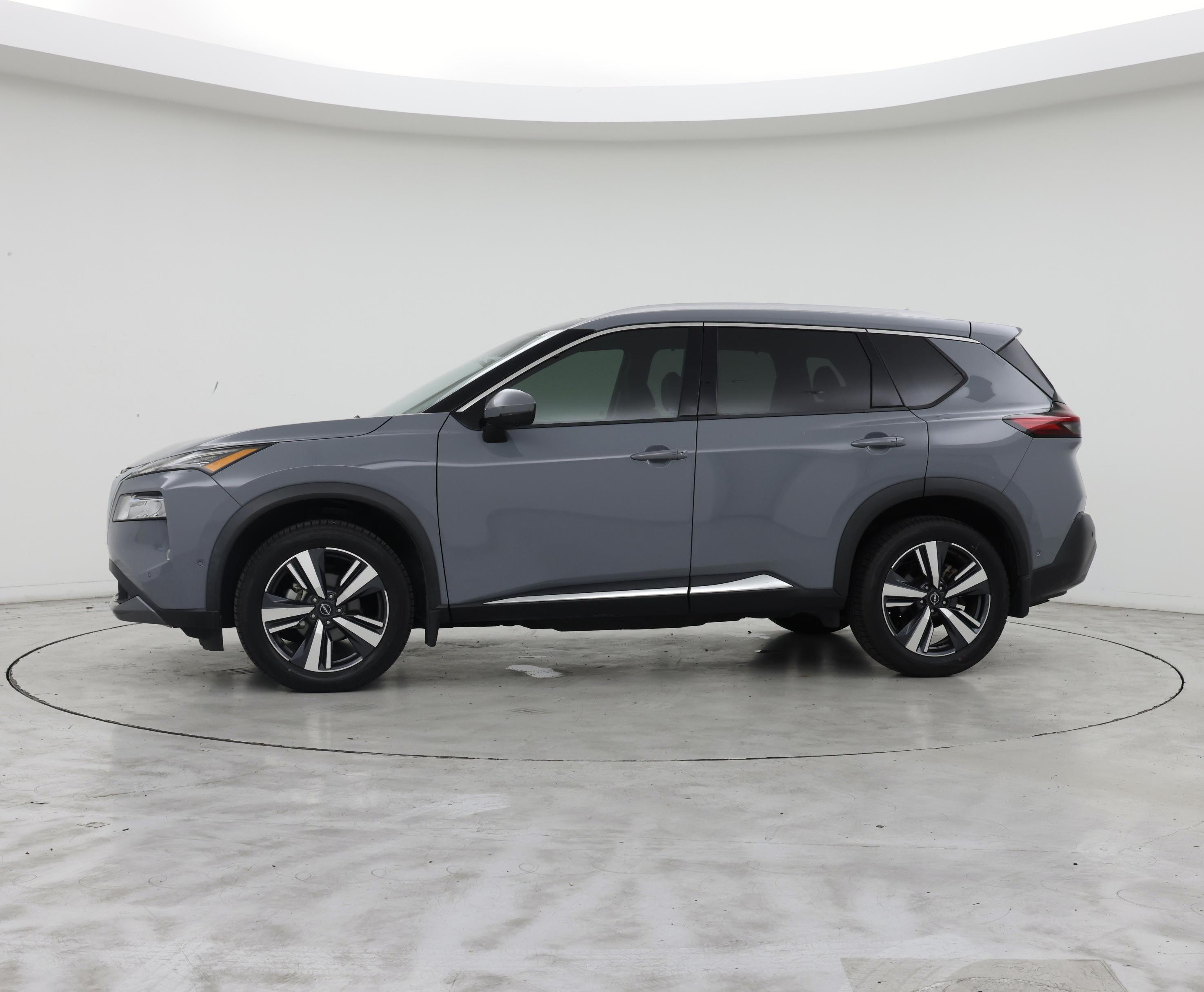 Thumbnail: 2022 Nissan Rogue - 3