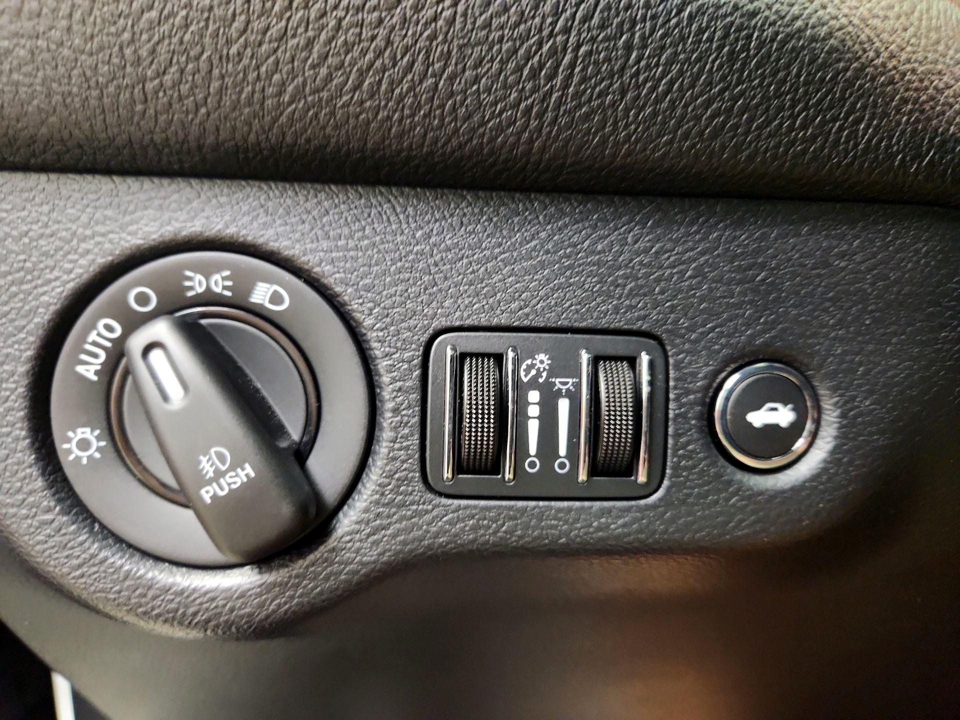 Thumbnail: 2016 Dodge Challenger - 13
