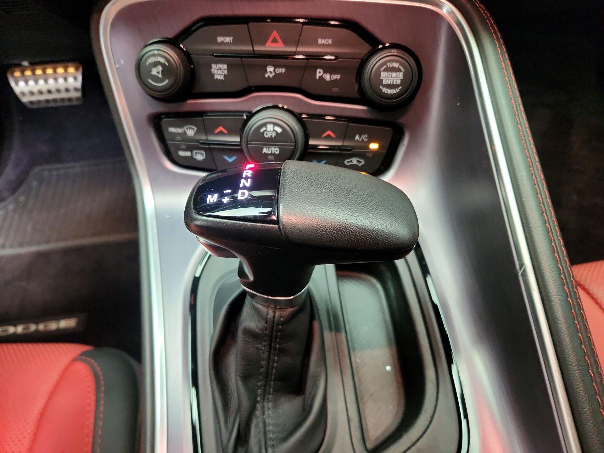 Thumbnail: 2016 Dodge Challenger - 18
