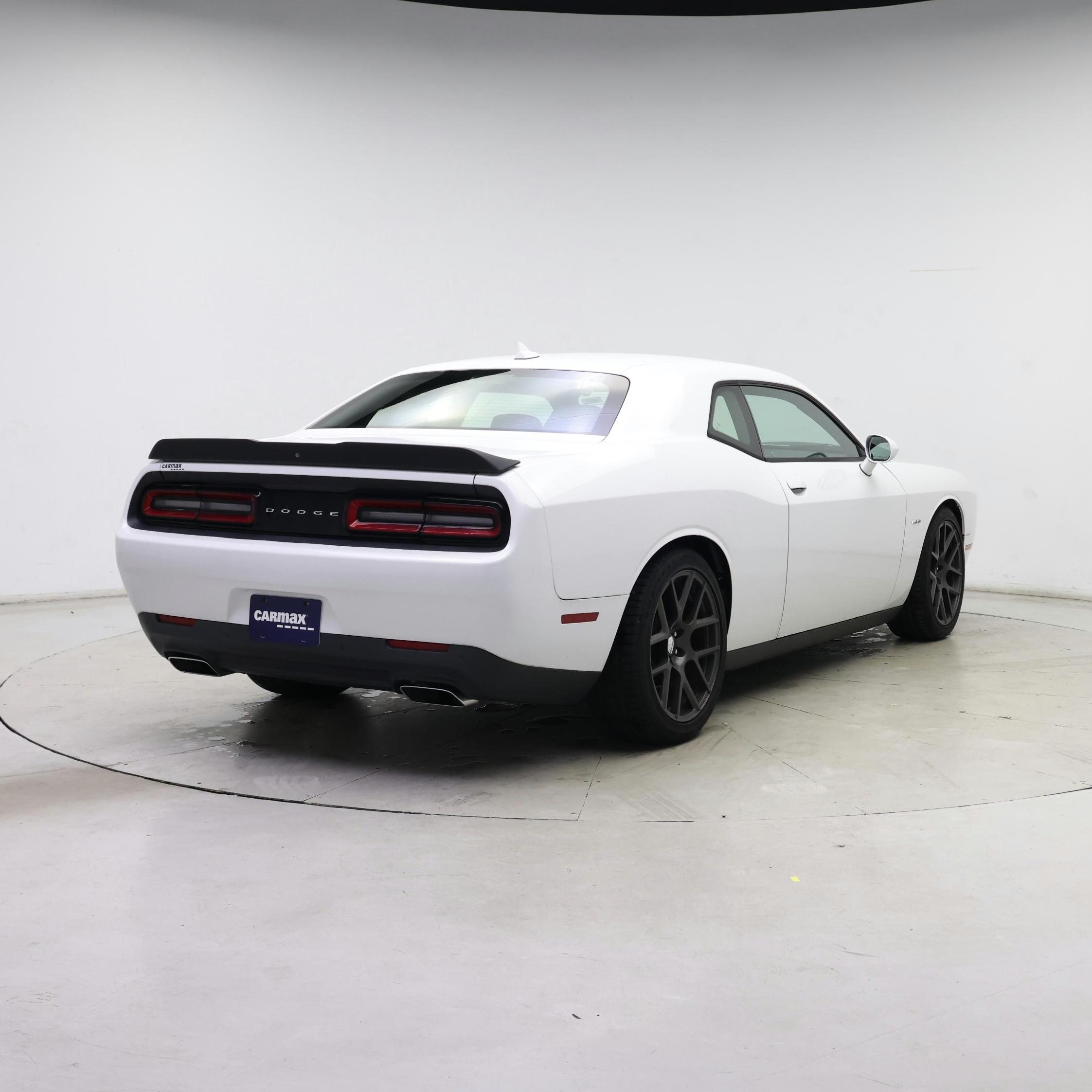 Thumbnail: 2016 Dodge Challenger - 8