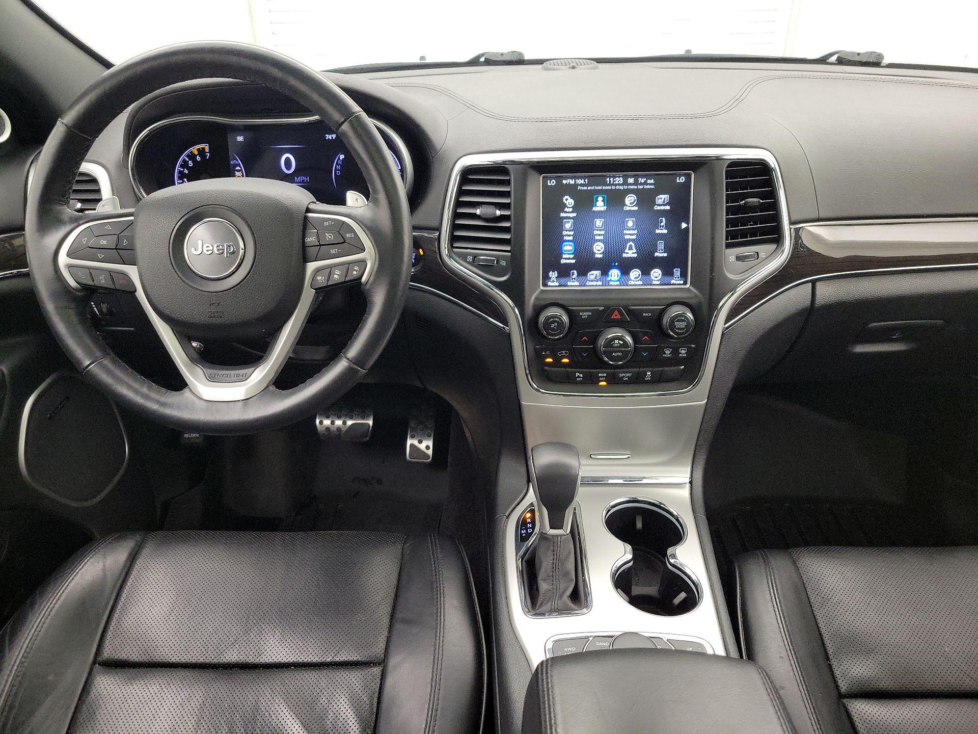 Thumbnail: 2016 Jeep Grand Cherokee - 9