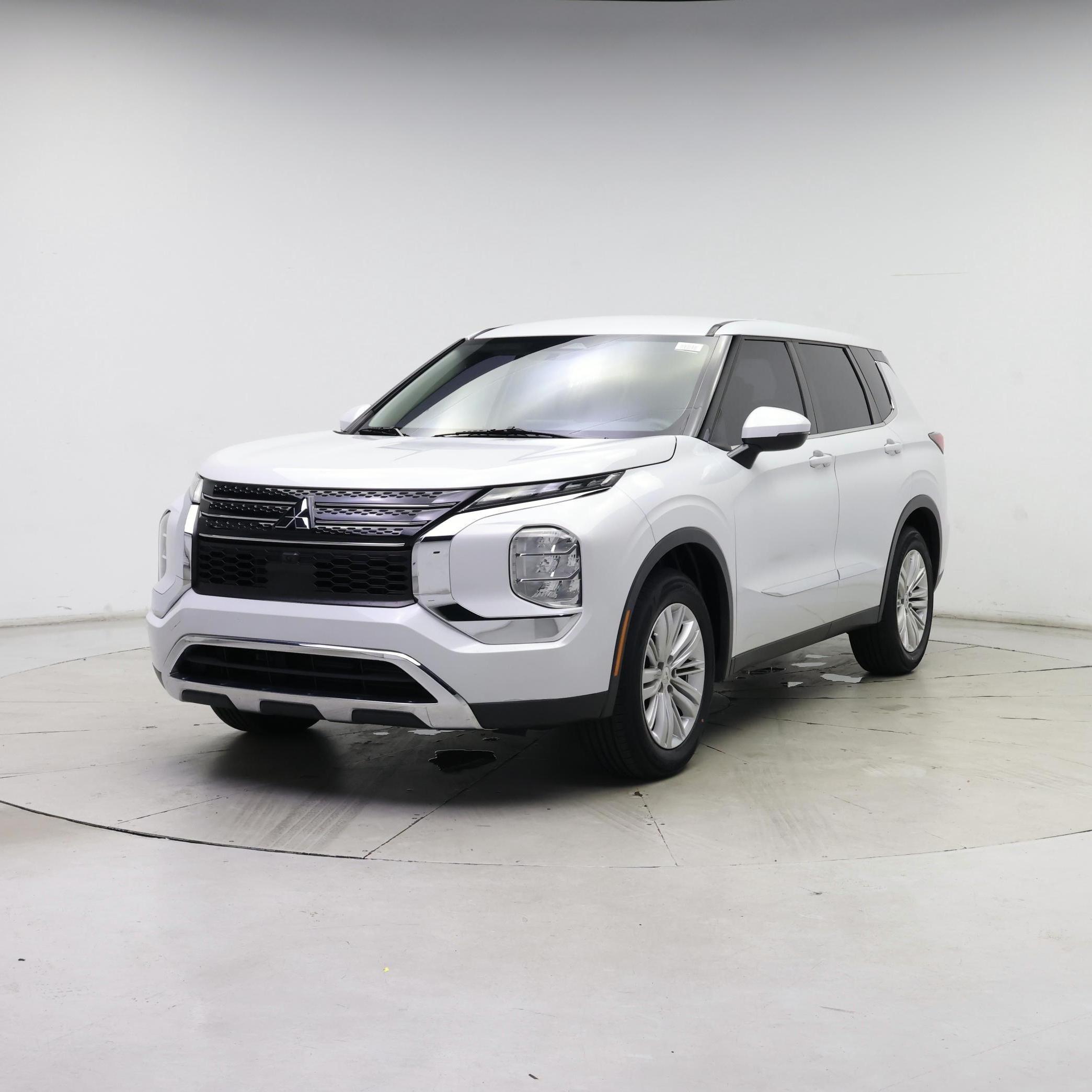 Thumbnail: 2022 Mitsubishi Outlander - 4