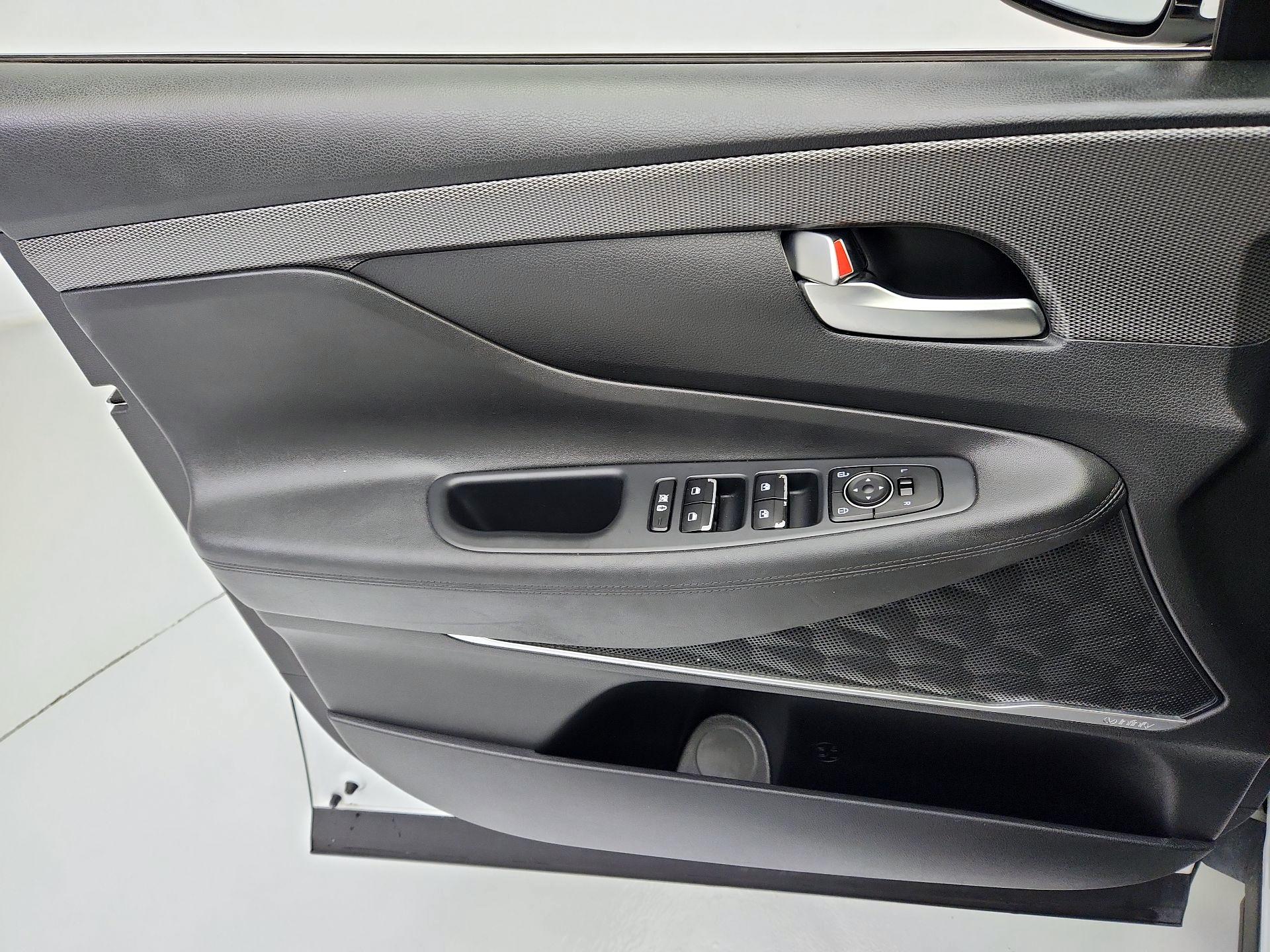Thumbnail: 2020 Hyundai Santa Fe - 12