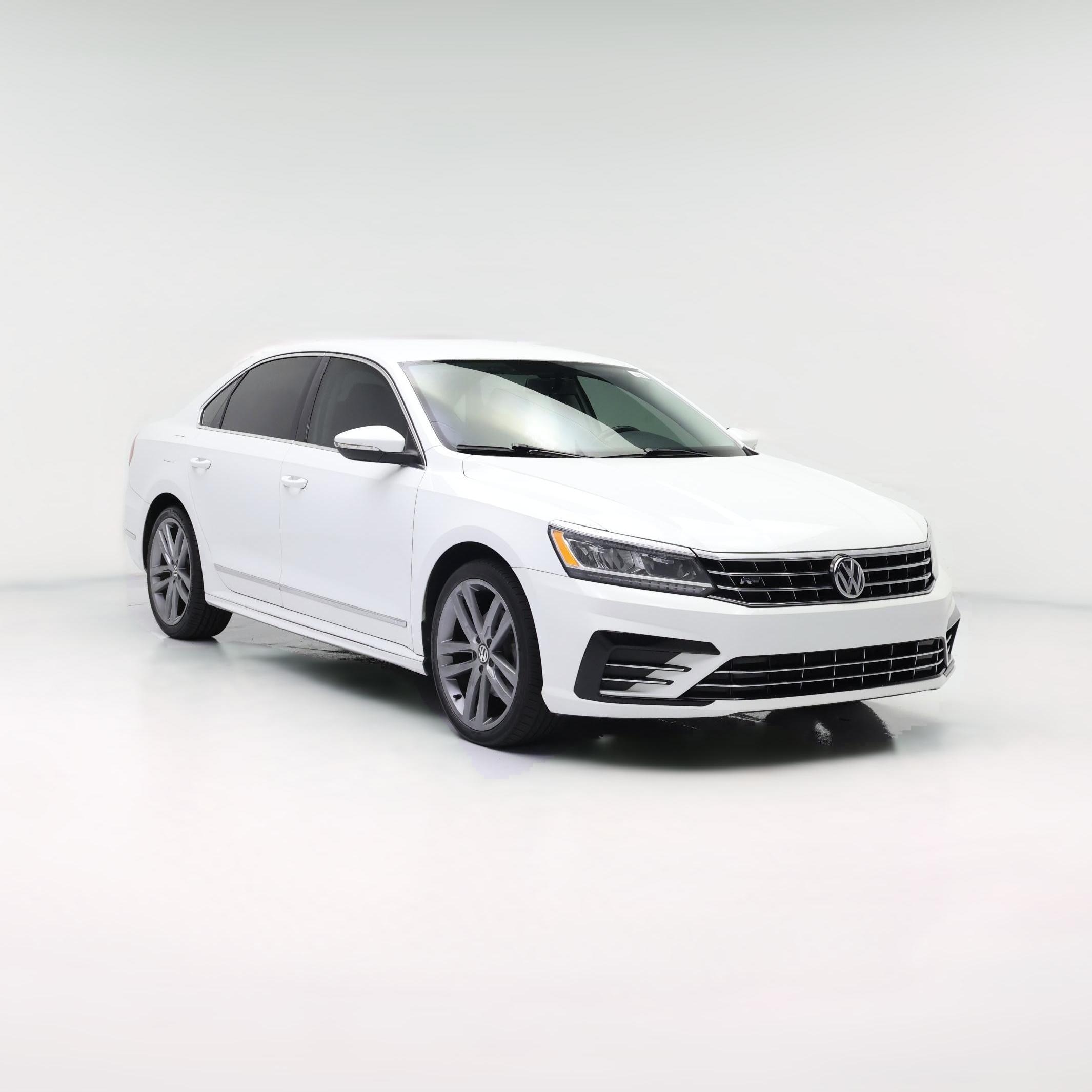Thumbnail: 2016 Volkswagen Passat - 1