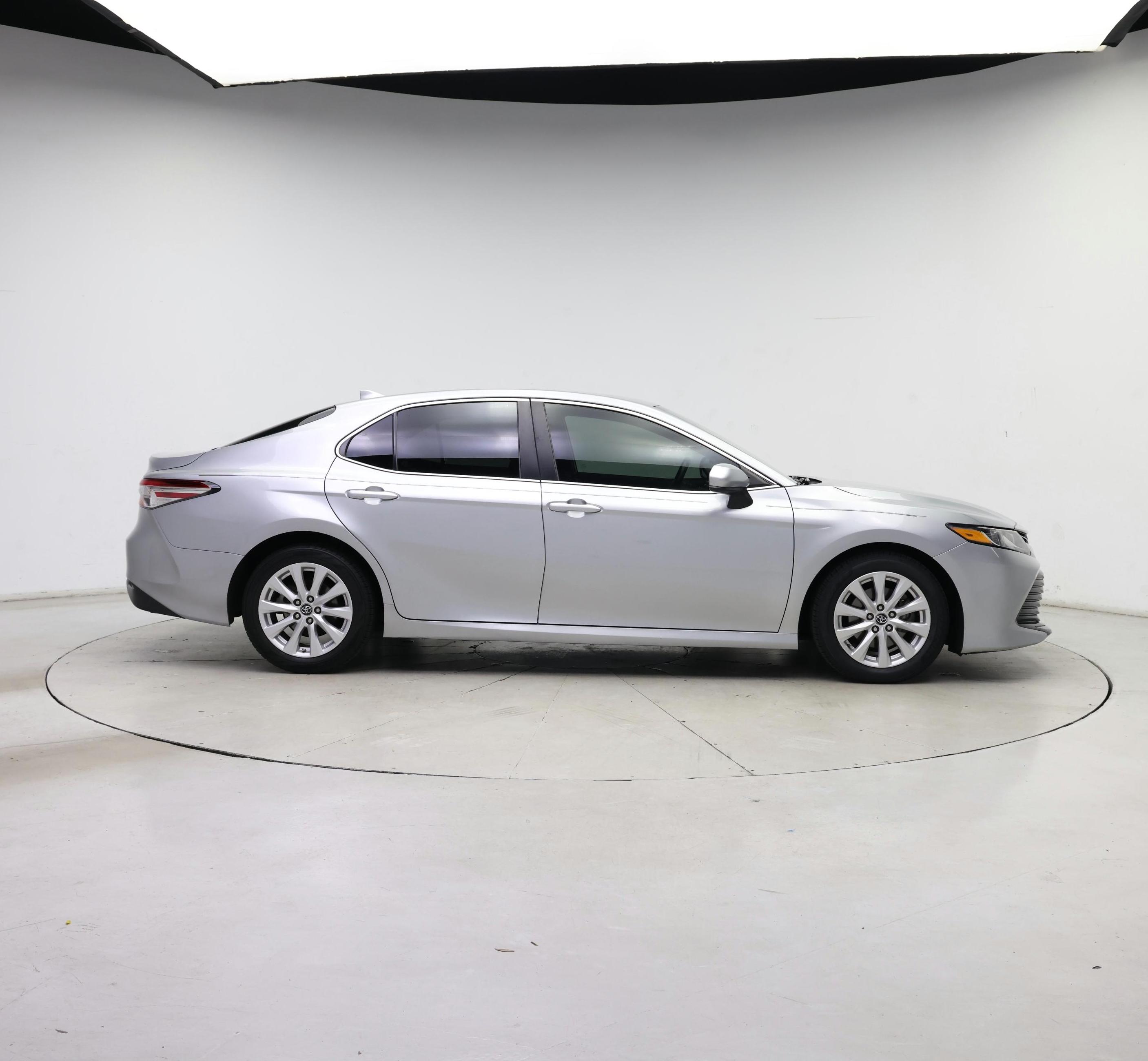 Thumbnail: 2019 Toyota Camry - 7