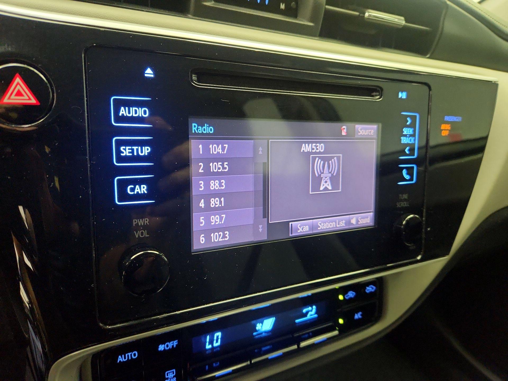 Thumbnail: 2019 Toyota Corolla - 15