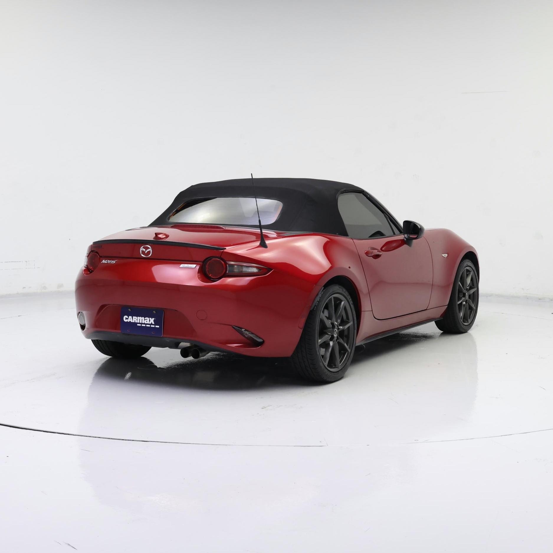 Thumbnail: 2016 Mazda MX-5 Miata - 8
