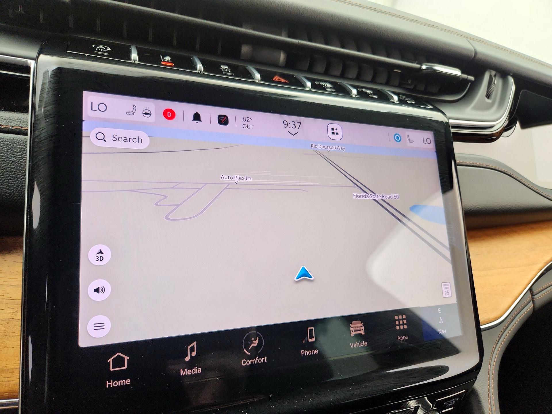 Thumbnail: 2024 Jeep Grand Cherokee - 14