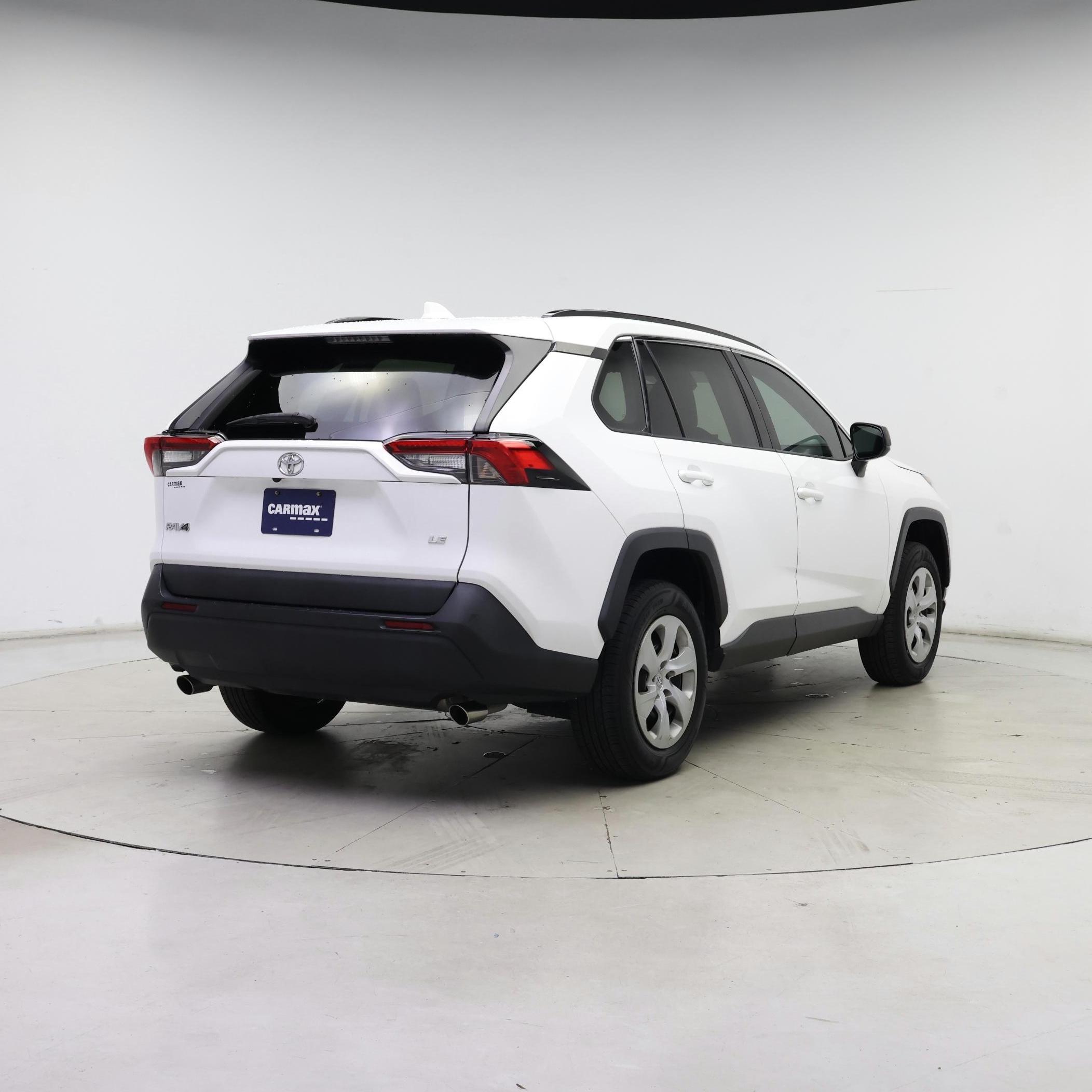 Thumbnail: 2021 Toyota RAV4 - 8