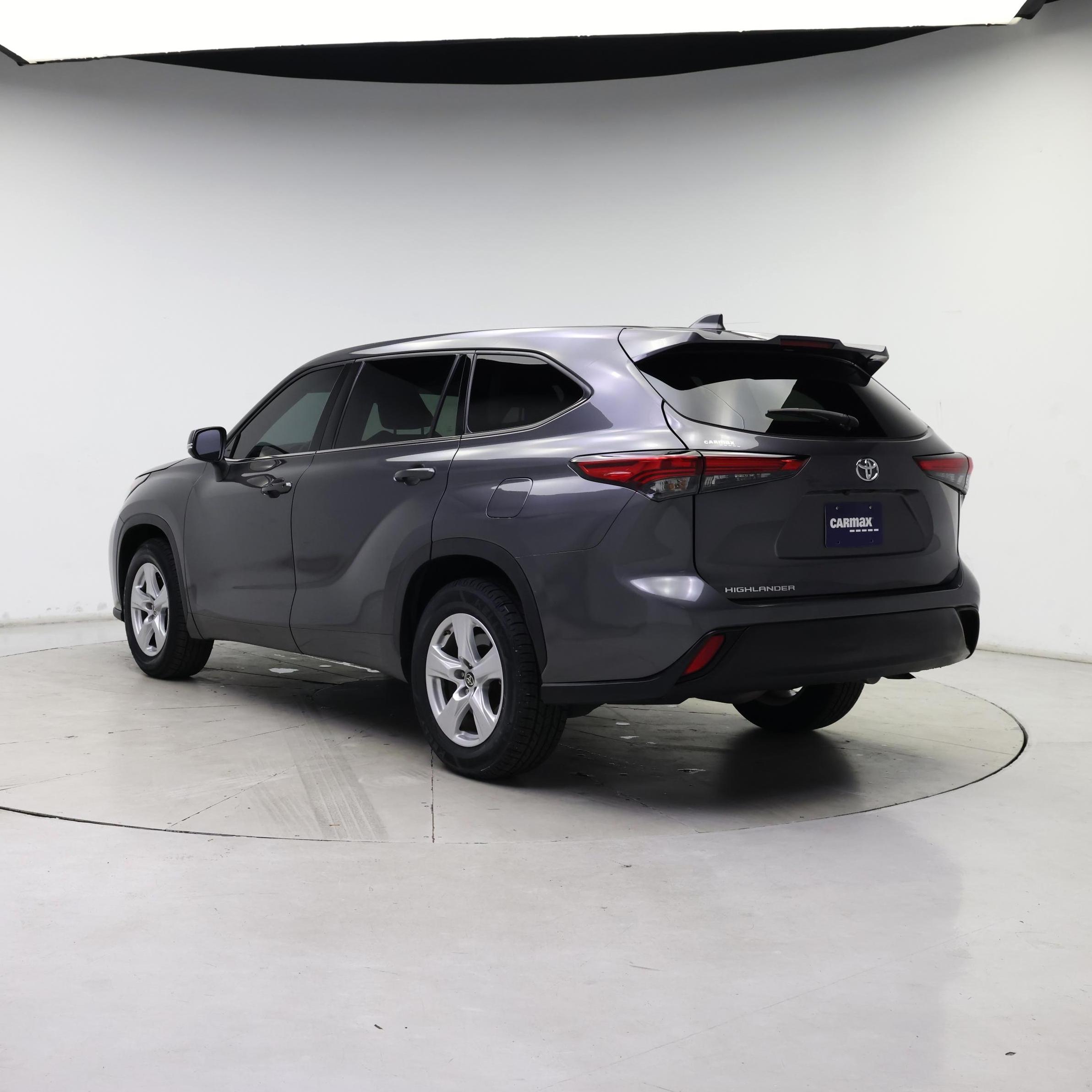 Thumbnail: 2022 Toyota Highlander - 2