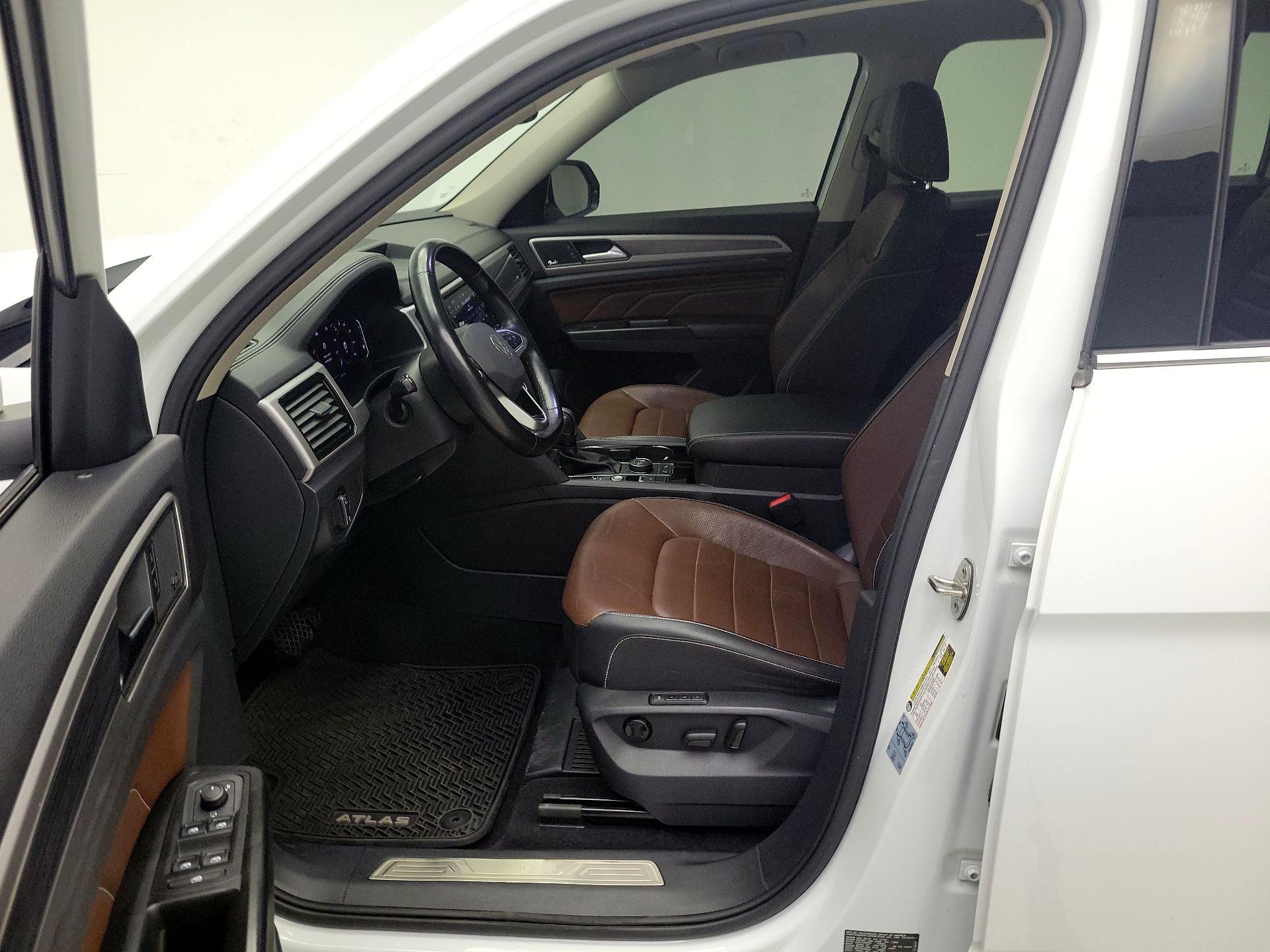 Thumbnail: 2021 Volkswagen Atlas - 11