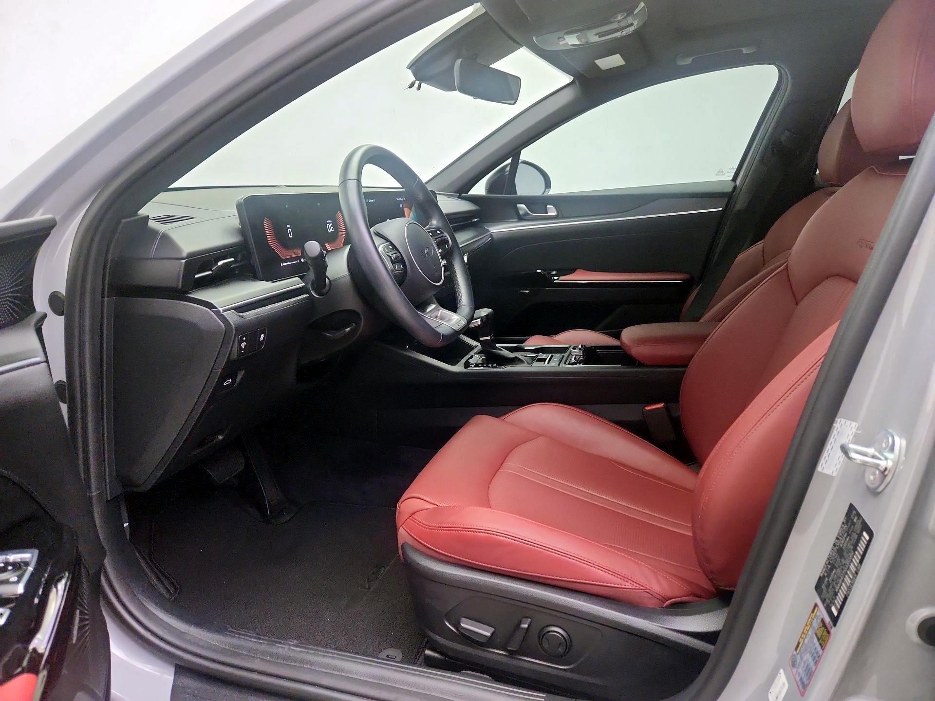Thumbnail: 2025 Kia K5 - 11