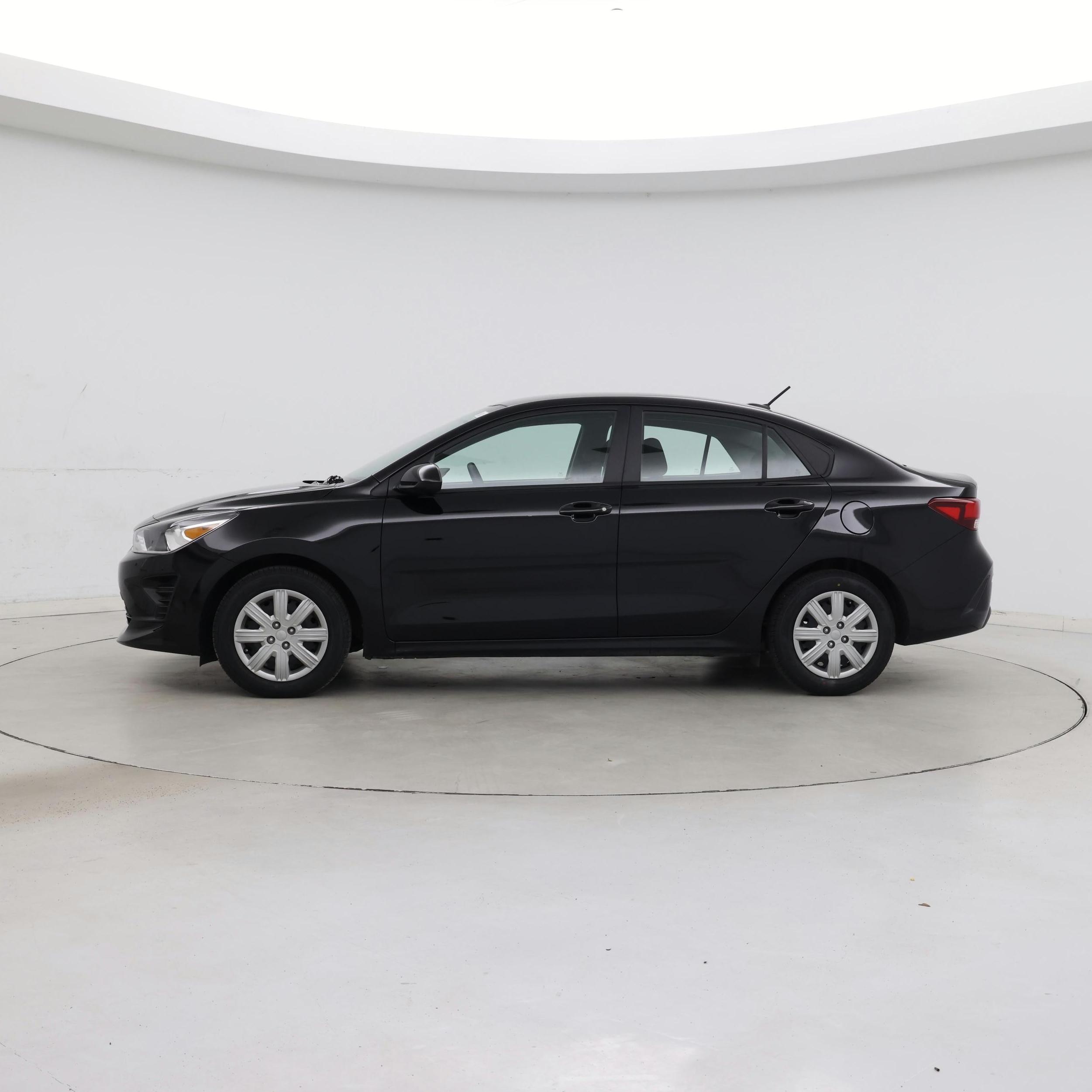 Thumbnail: 2023 Kia Rio - 3