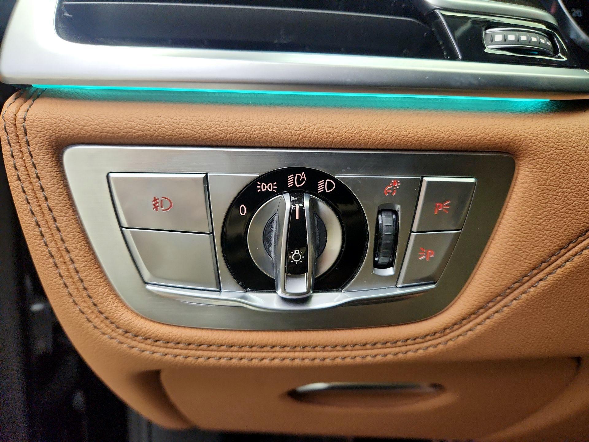 Thumbnail: 2016 BMW 7 Series - 13