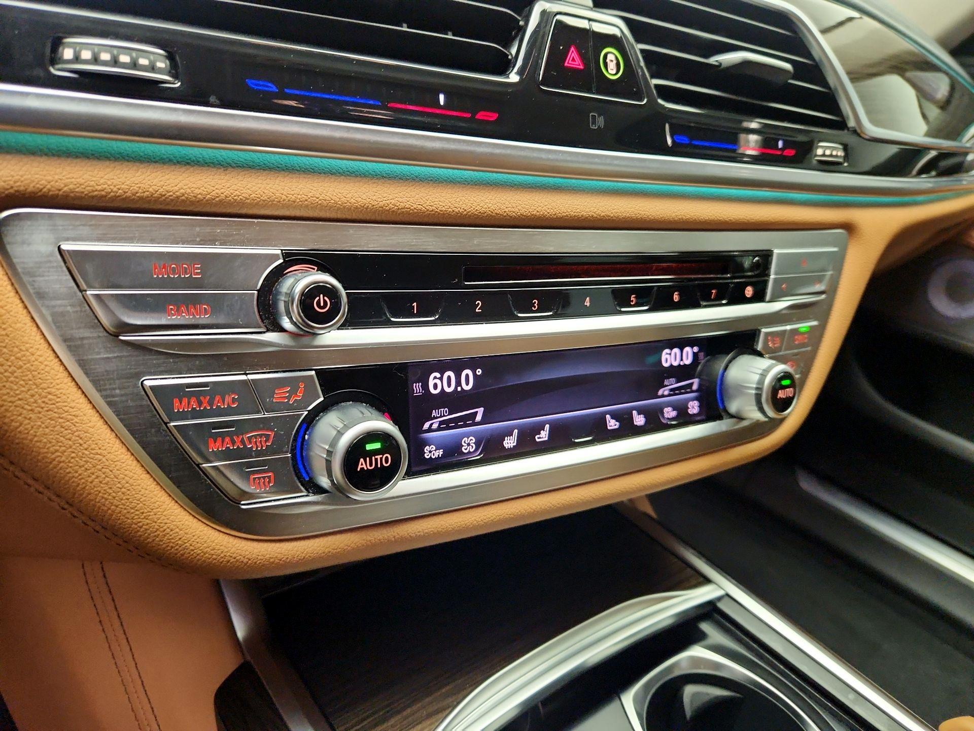 Thumbnail: 2016 BMW 7 Series - 17