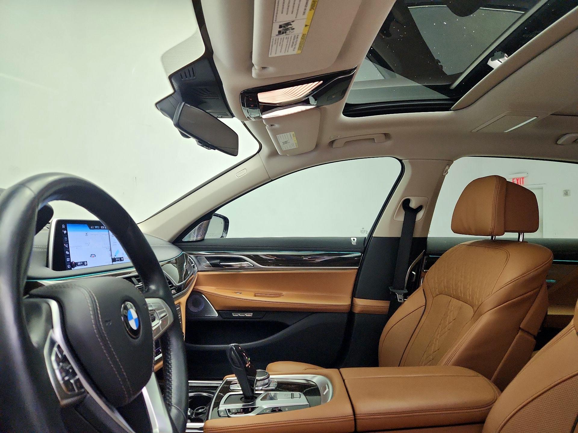 Thumbnail: 2016 BMW 7 Series - 20