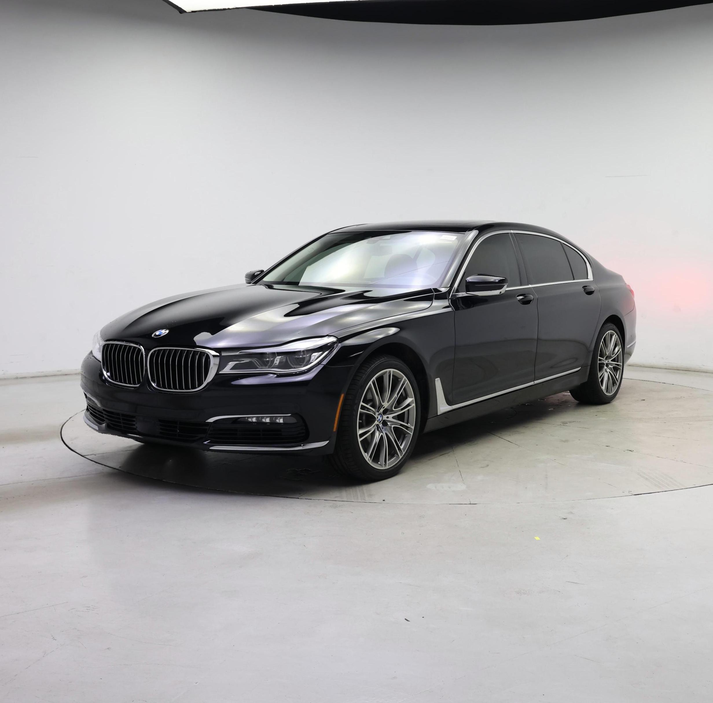 Thumbnail: 2016 BMW 7 Series - 4