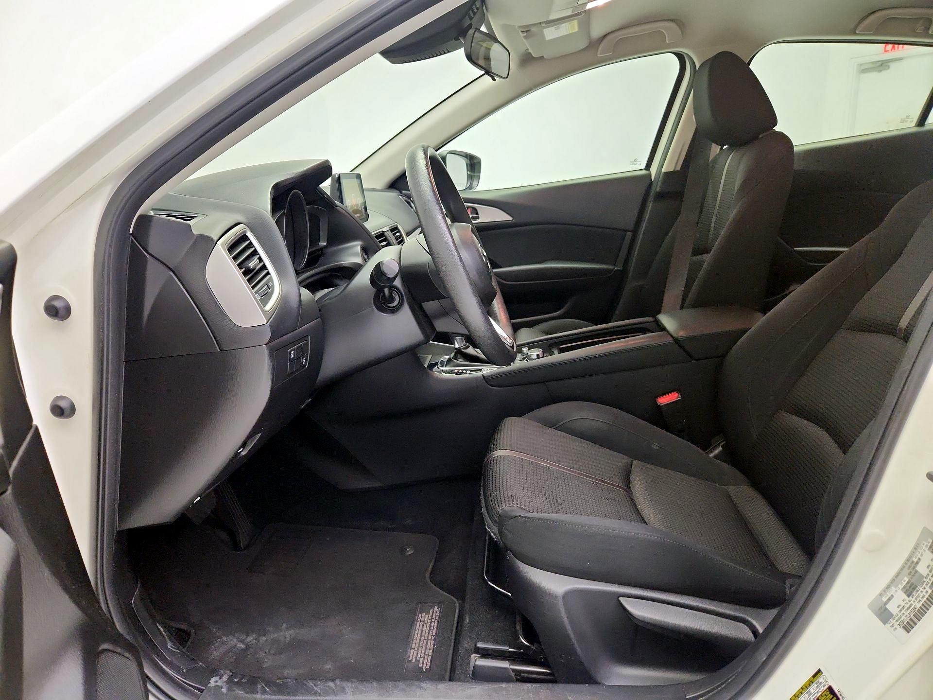 Thumbnail: 2018 Mazda Mazda3 - 11